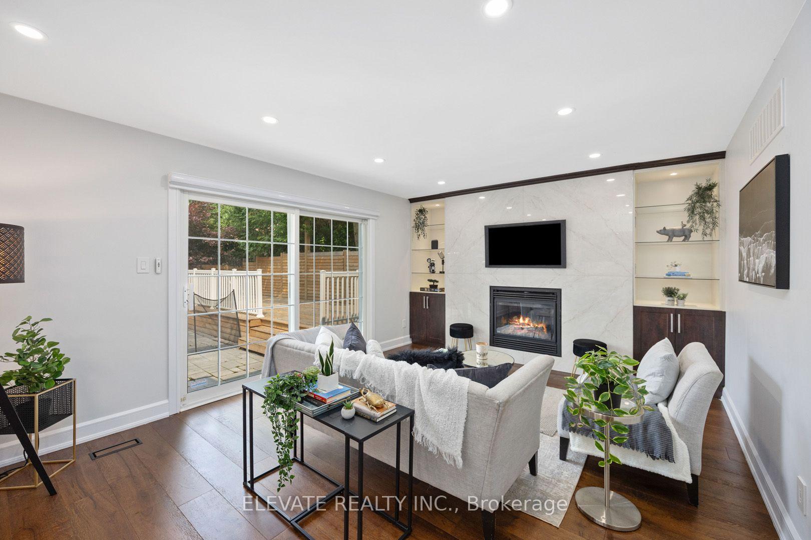 Photo 1 of 2059 Shawanaga Trail, Mississauga, Sheridan — HOMEH