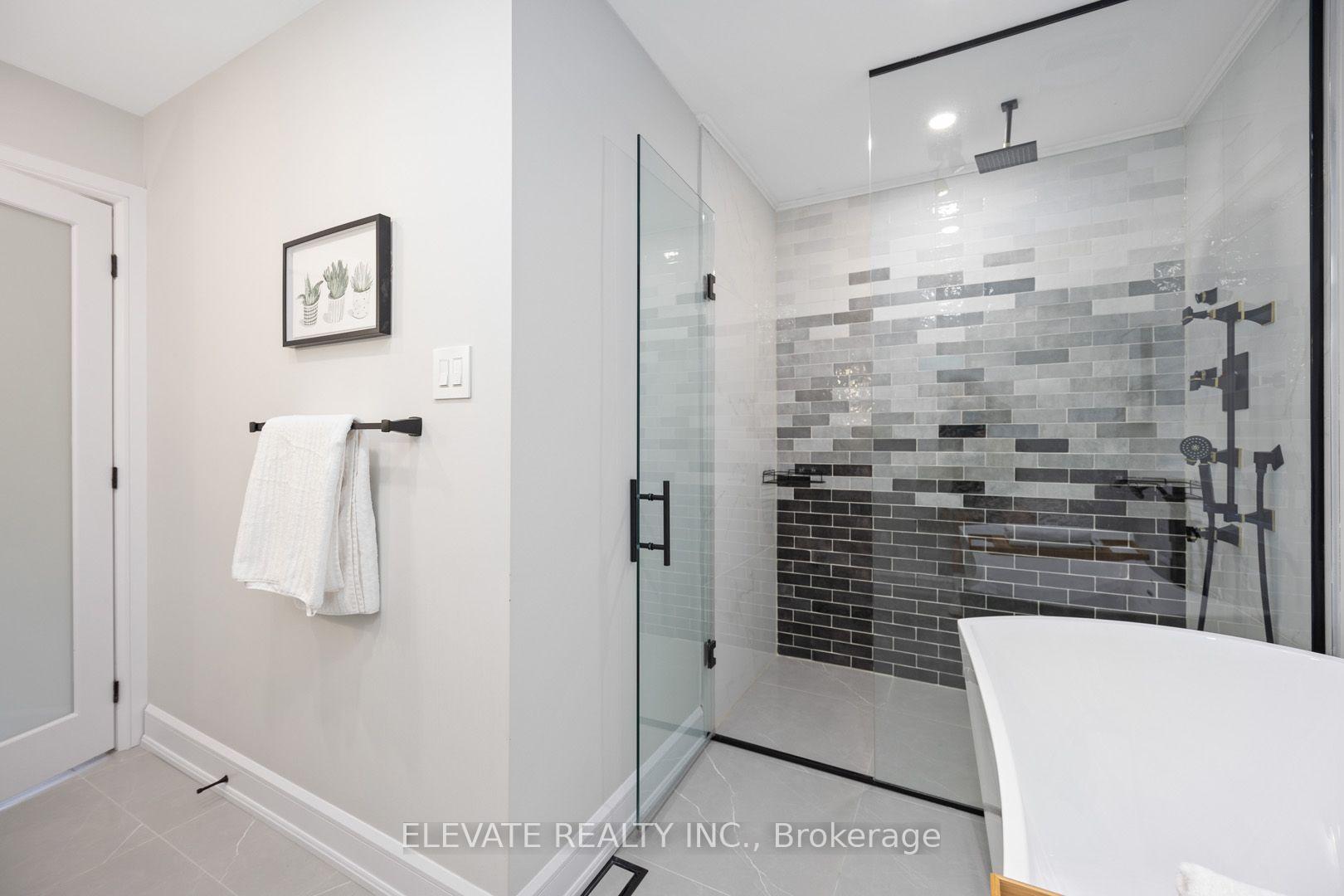 Photo 17 of 2059 Shawanaga Trail, Mississauga, Sheridan — HOMEH