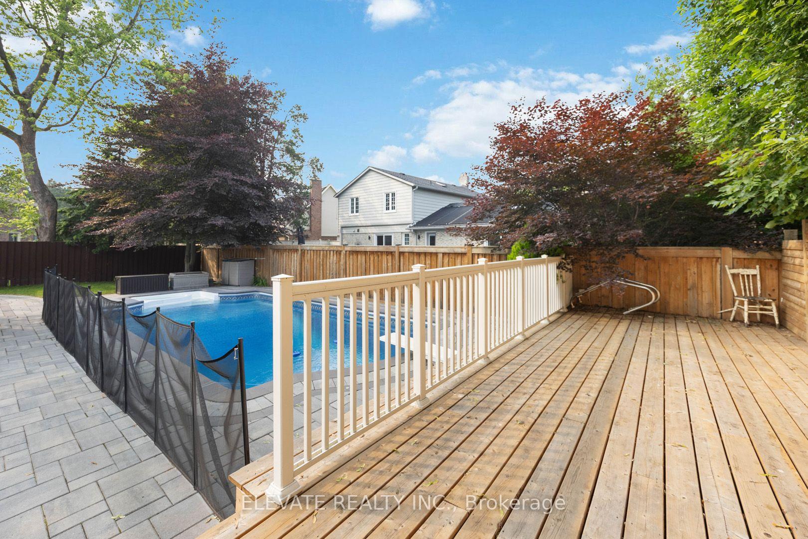 Photo 37 of 2059 Shawanaga Trail, Mississauga, Sheridan — HOMEH