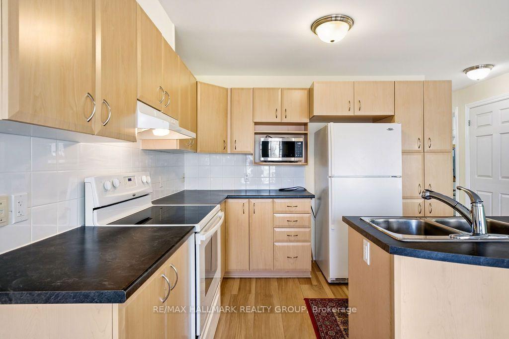Photo 17 of Unit 3, 224 Paseo Private, Ottawa, Centrepointe — HOMEH