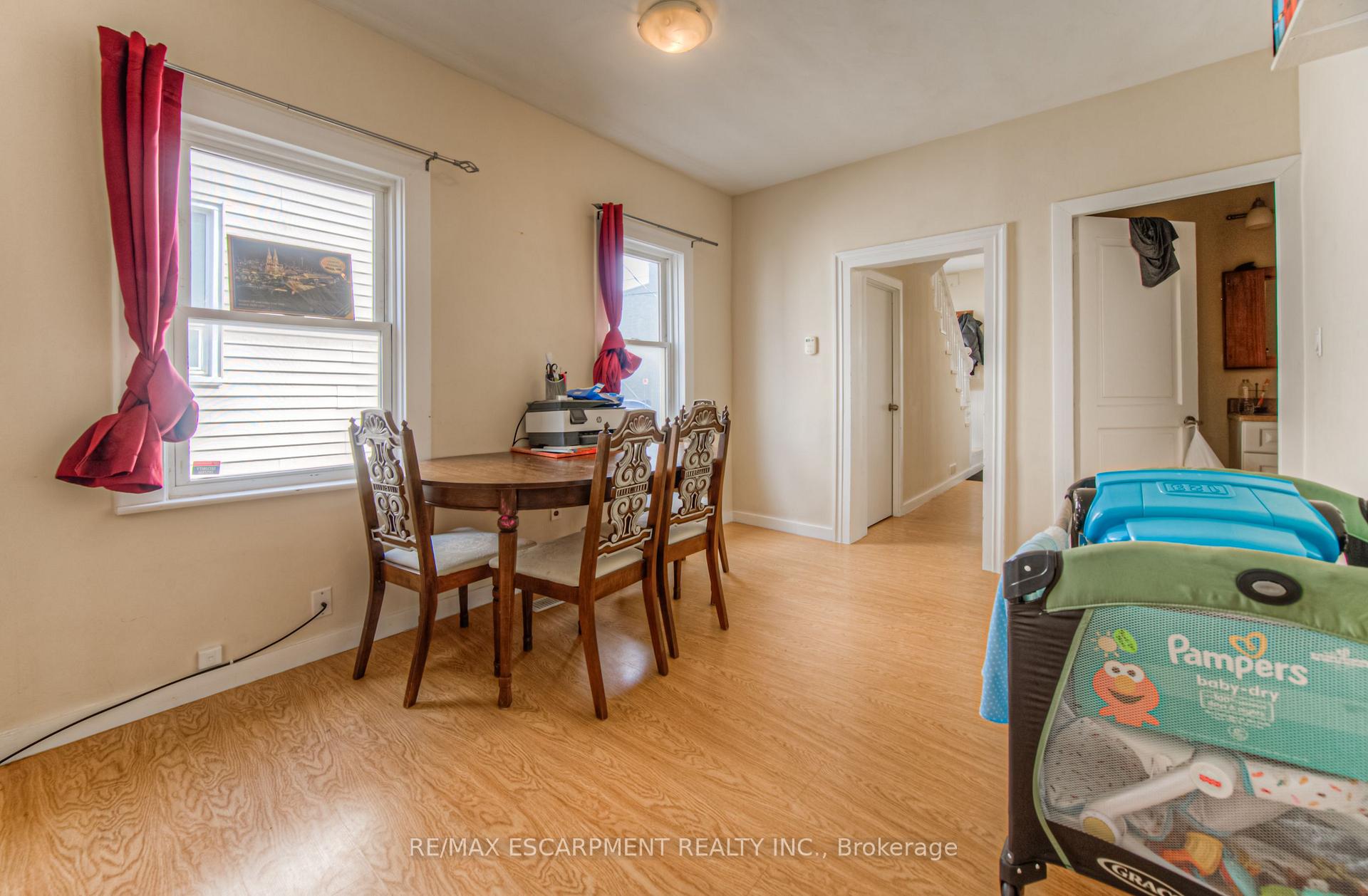 Photo 10 of 47 North Street, St. Catharines, Downtown — HOMEH