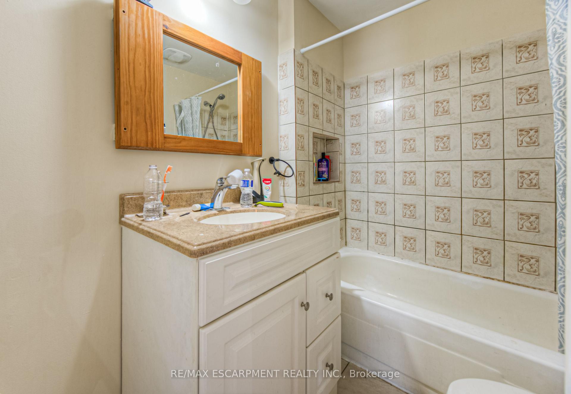 Photo 18 of 47 North Street, St. Catharines, Downtown — HOMEH