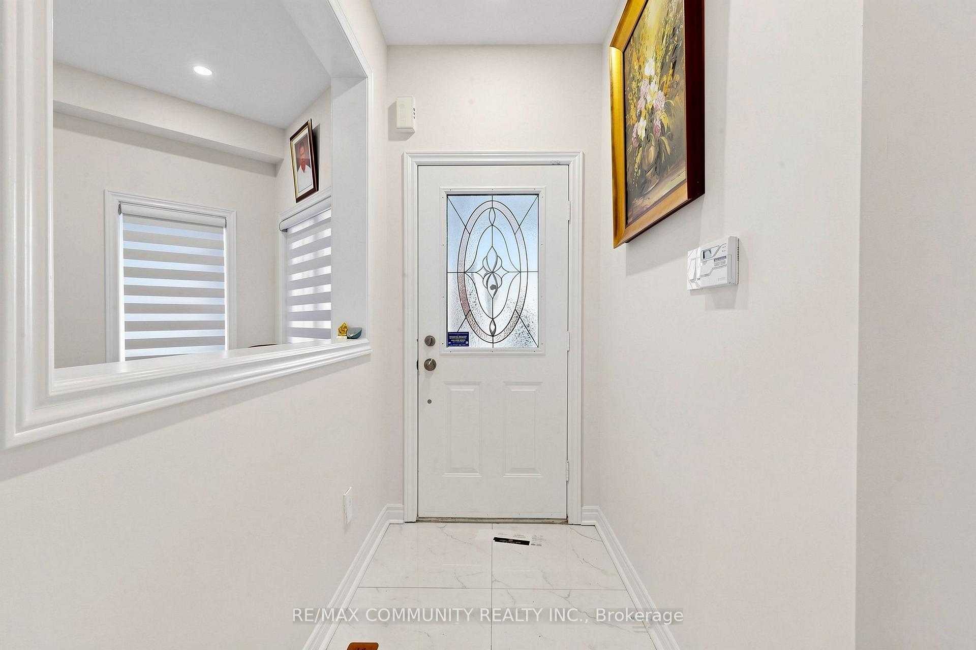 Photo 11 of 23 Constantia Street, Markham, Middlefield — HOMEH