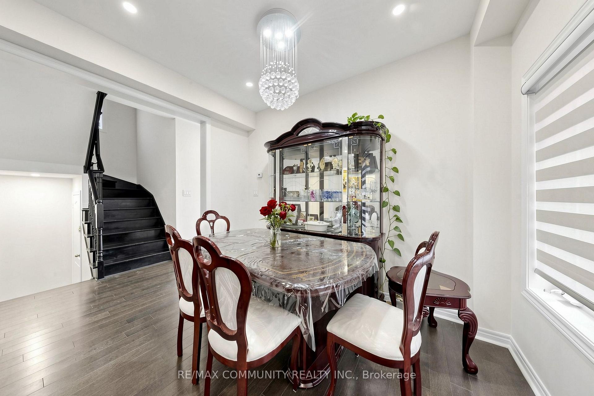 Photo 12 of 23 Constantia Street, Markham, Middlefield — HOMEH