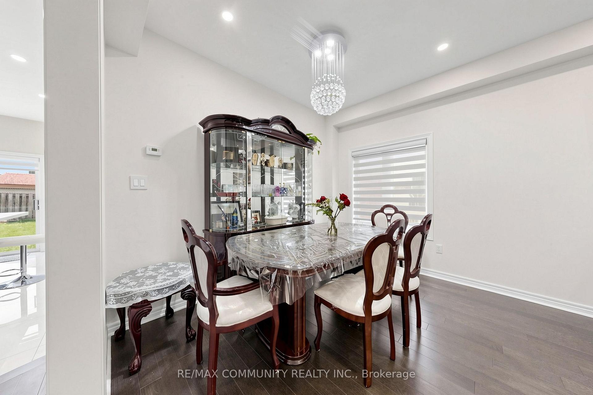 Photo 13 of 23 Constantia Street, Markham, Middlefield — HOMEH