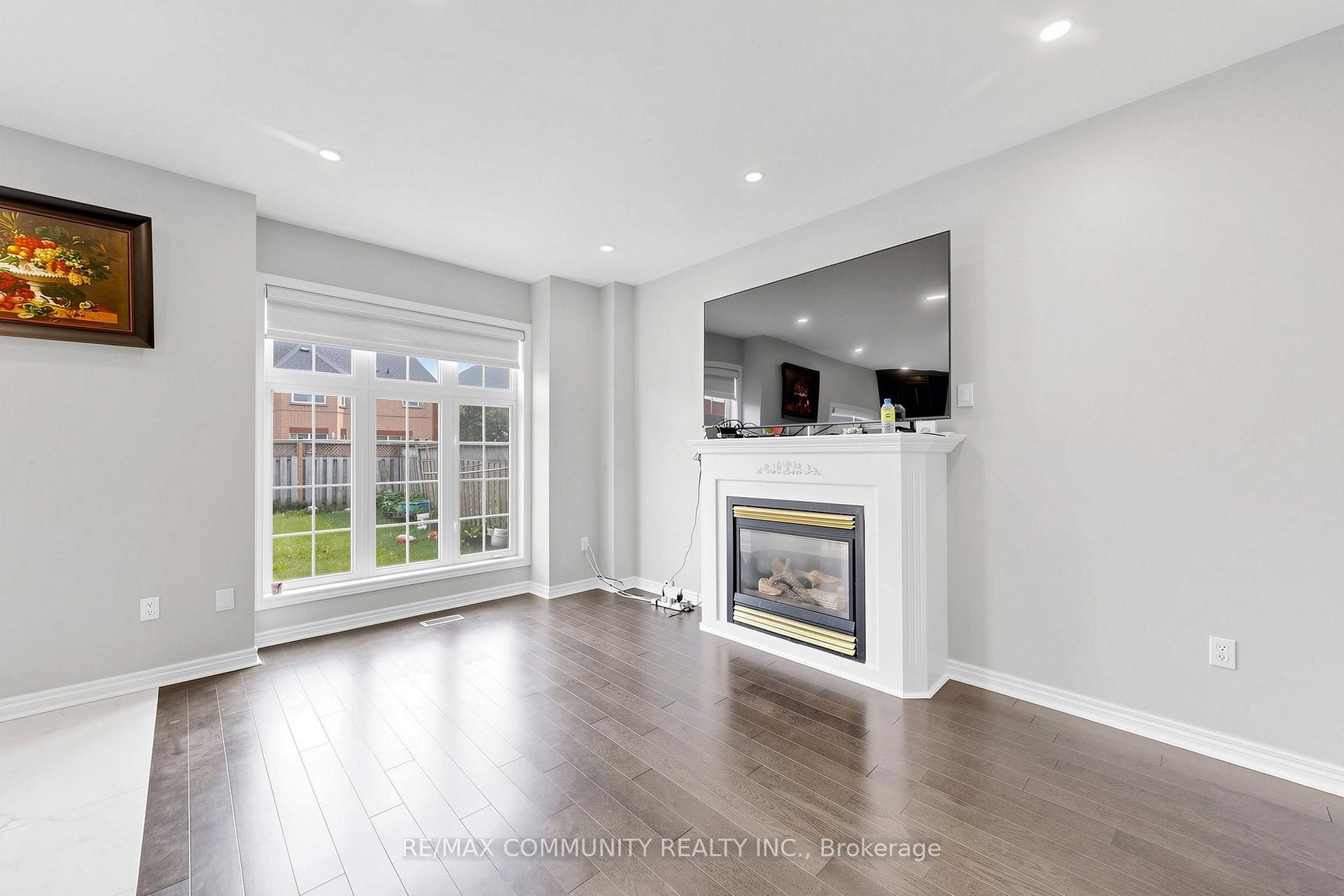 Photo 15 of 23 Constantia Street, Markham, Middlefield — HOMEH