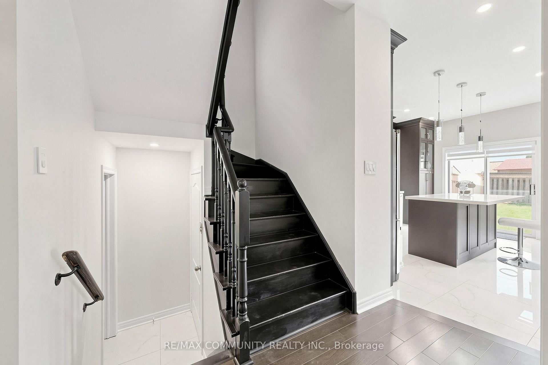 Photo 30 of 23 Constantia Street, Markham, Middlefield — HOMEH