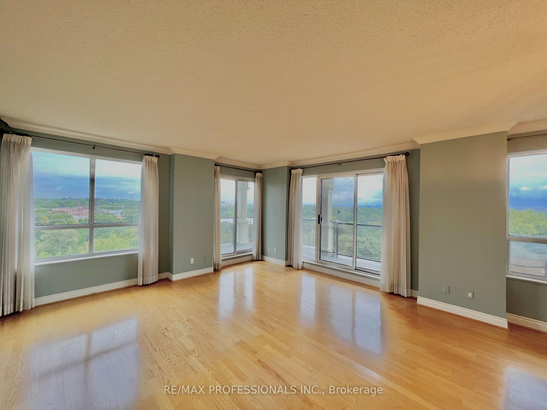 Photo 9 of Unit 907, 2 Aberfoyle Crescent, Etobicoke, Islington-City Centre West — HOMEH