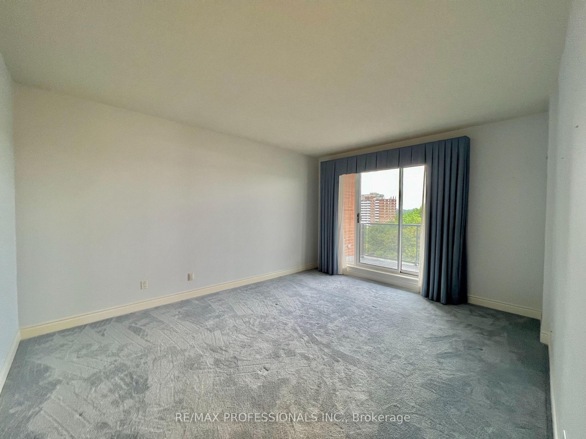 Photo 12 of Unit 907, 2 Aberfoyle Crescent, Etobicoke, Islington-City Centre West — HOMEH