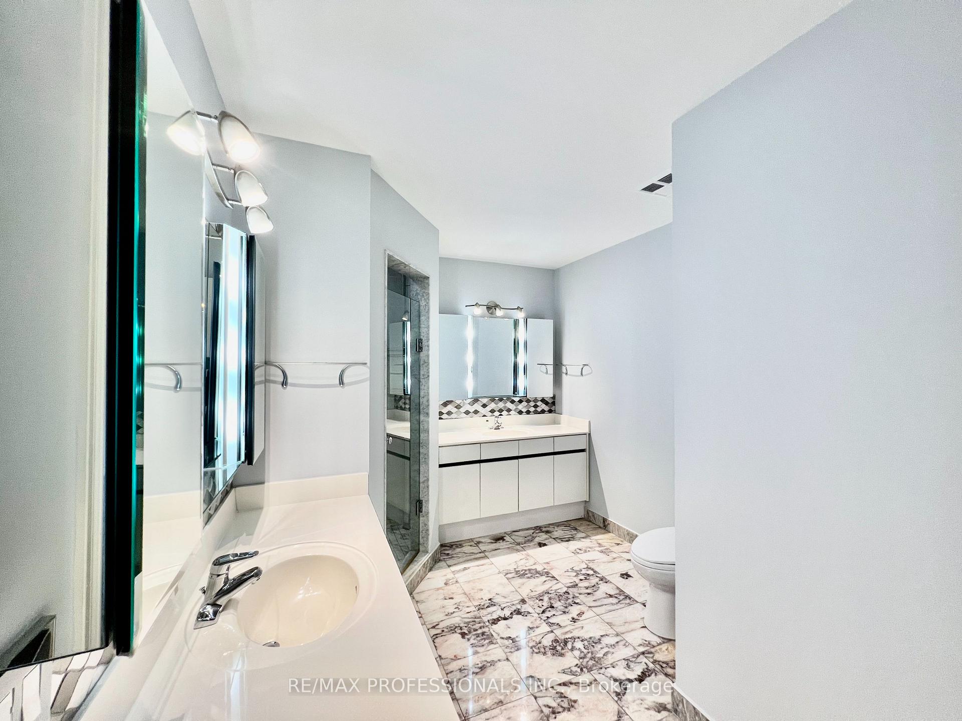 Photo 14 of Unit 907, 2 Aberfoyle Crescent, Etobicoke, Islington-City Centre West — HOMEH