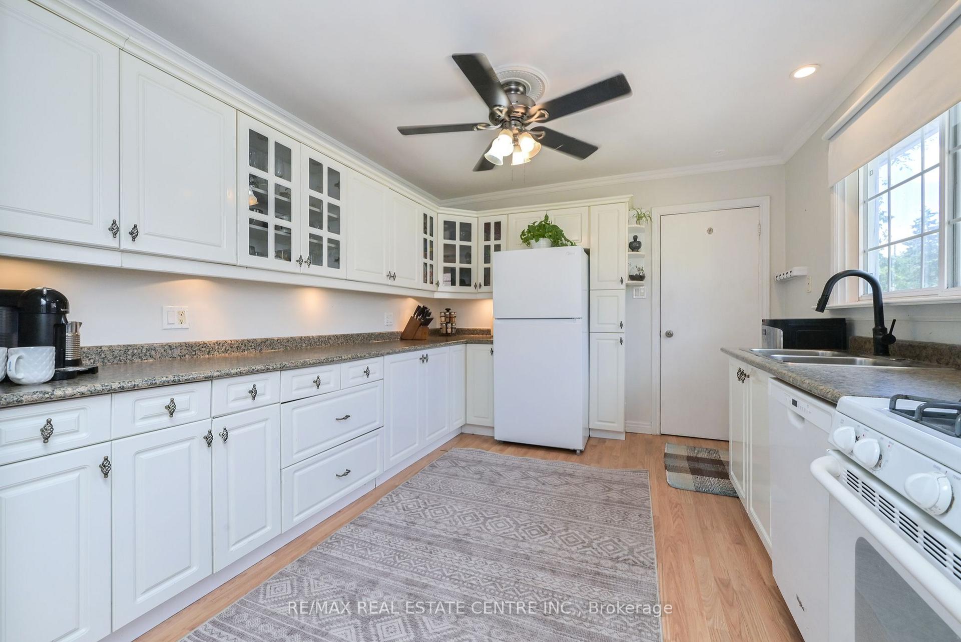 Photo 6 of 110 John Street, Halton Hills, Georgetown — HOMEH