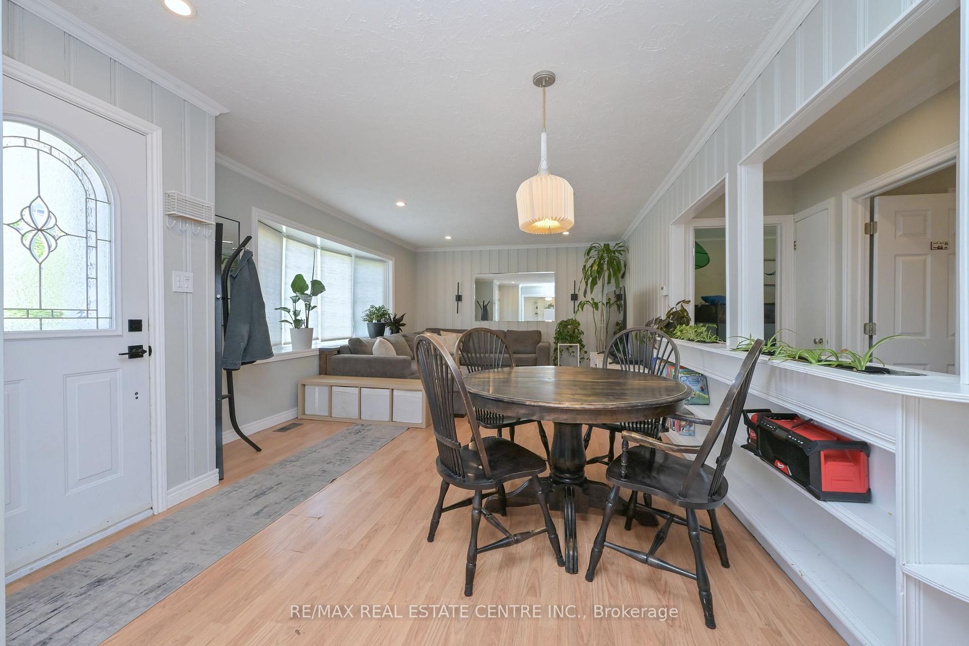 Photo 8 of 110 John Street, Halton Hills, Georgetown — HOMEH