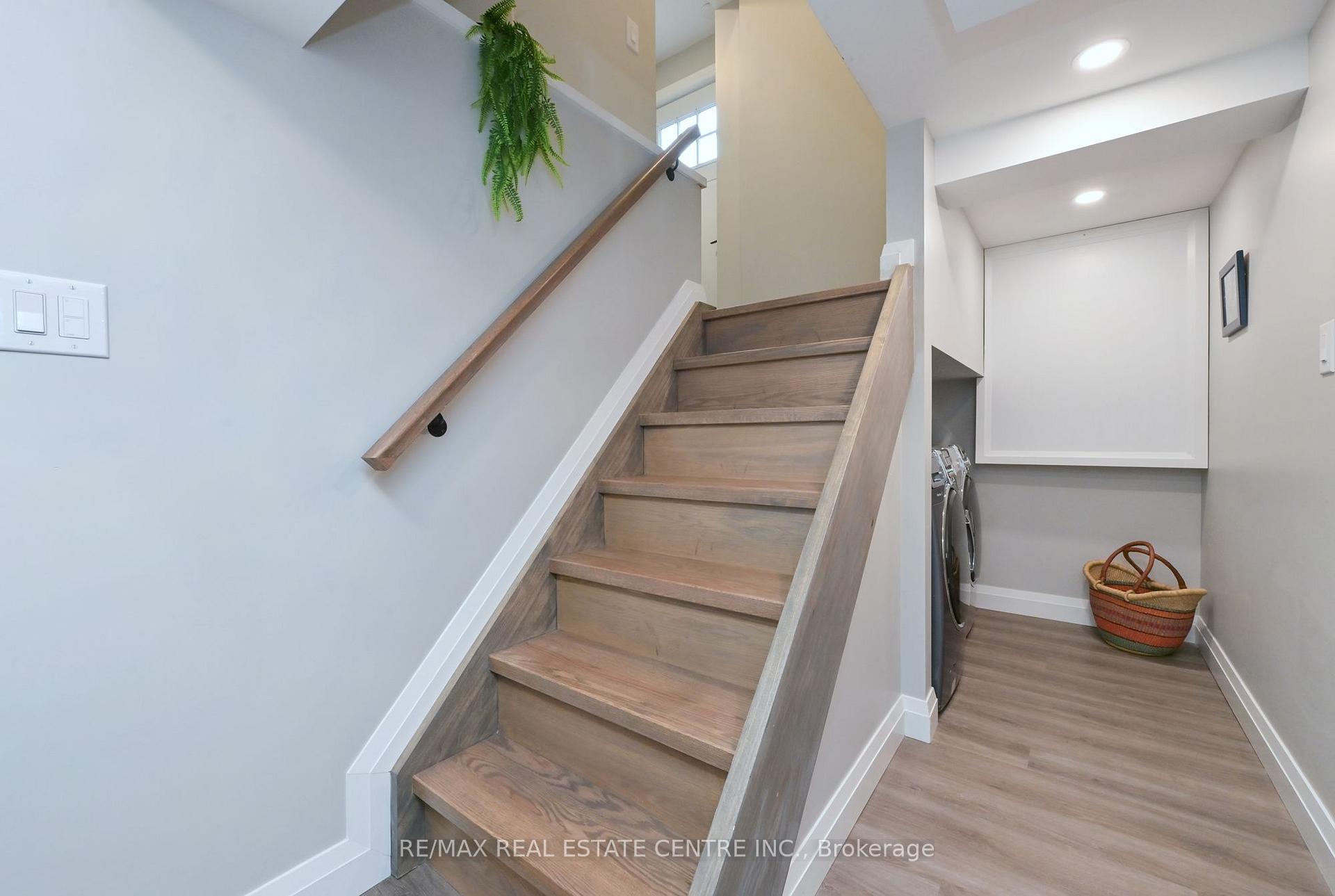 Photo 15 of 110 John Street, Halton Hills, Georgetown — HOMEH