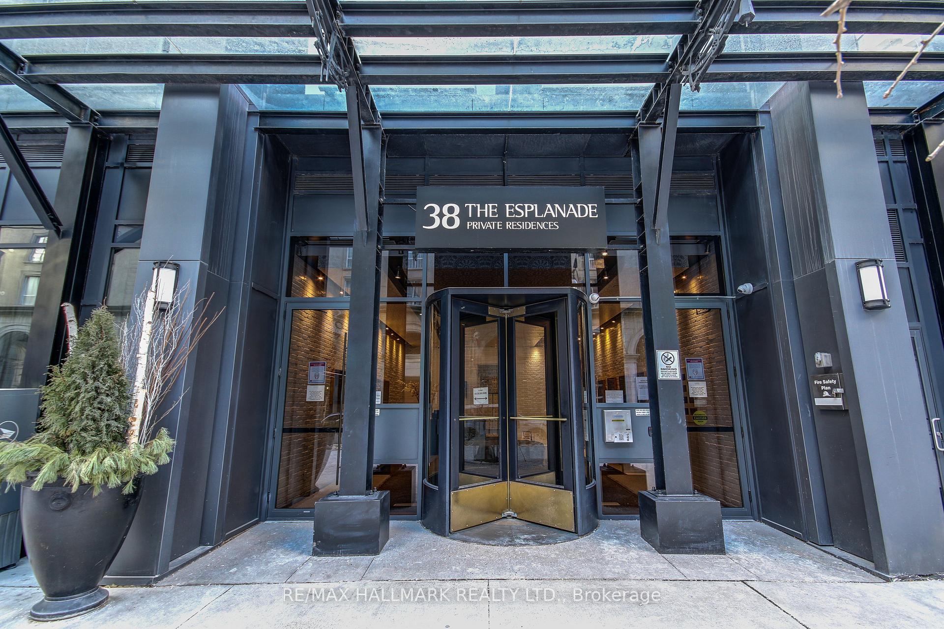 Photo 2 of Unit 421, 38 The Esplanade Street, Toronto, Waterfront Communities — HOMEH
