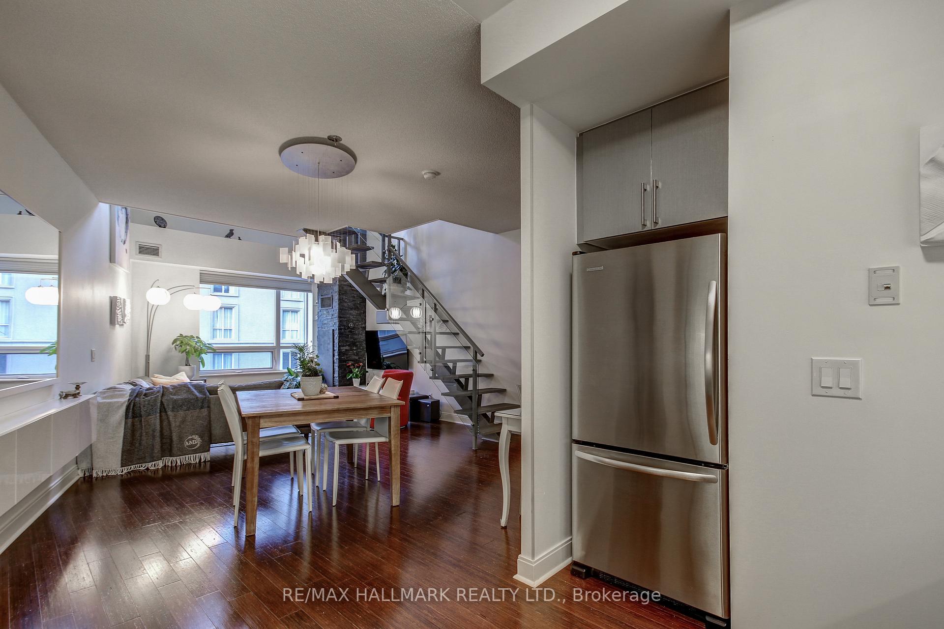 Photo 14 of Unit 421, 38 The Esplanade Street, Toronto, Waterfront Communities — HOMEH