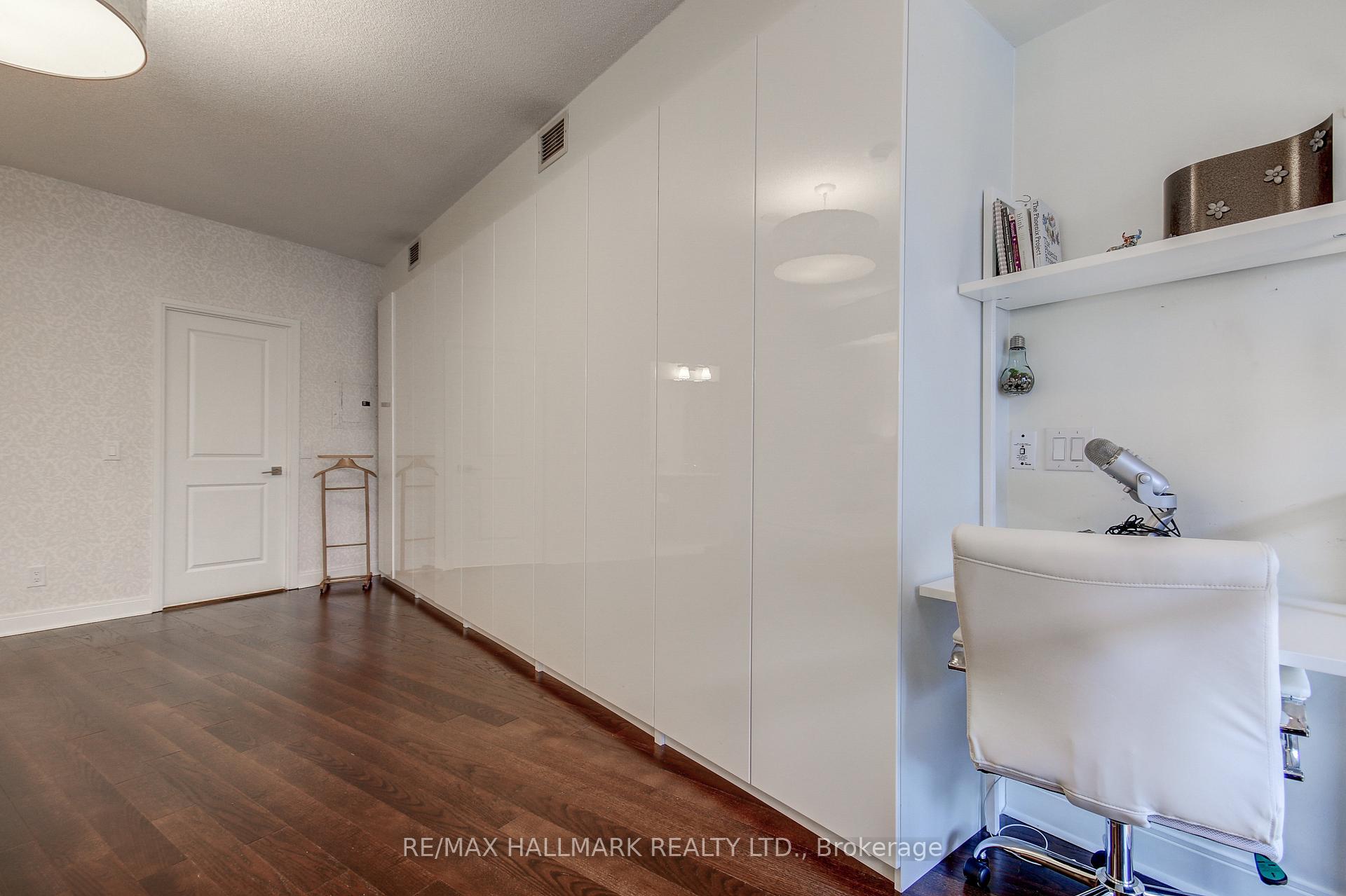 Photo 24 of Unit 421, 38 The Esplanade Street, Toronto, Waterfront Communities — HOMEH