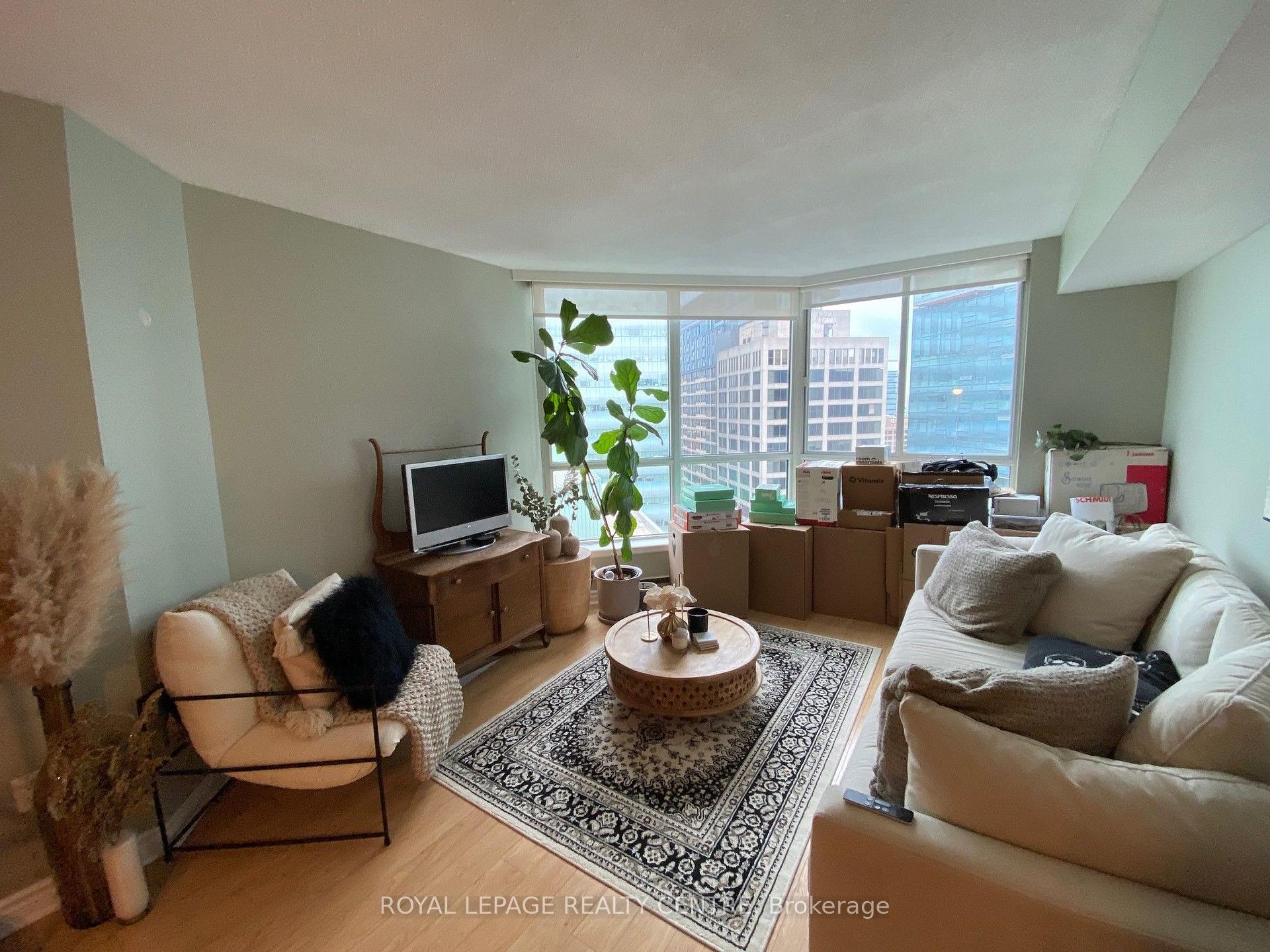 Photo 6 of Unit 2801, 38 Elm Street, Toronto, Bay Street Corridor — HOMEH