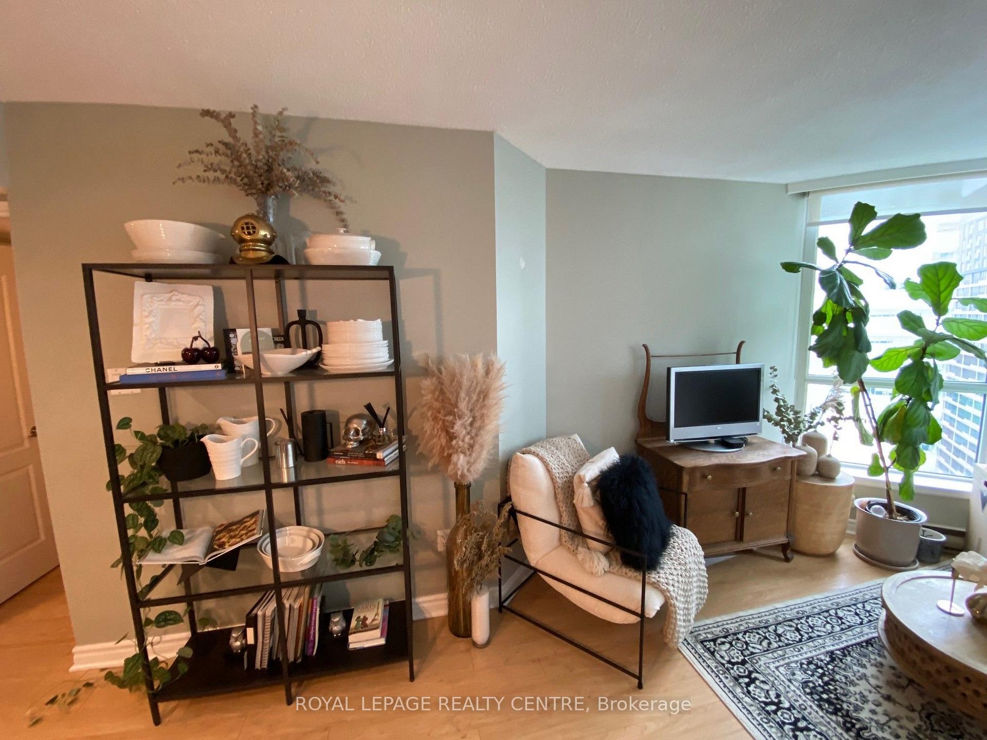 Photo 7 of Unit 2801, 38 Elm Street, Toronto, Bay Street Corridor — HOMEH