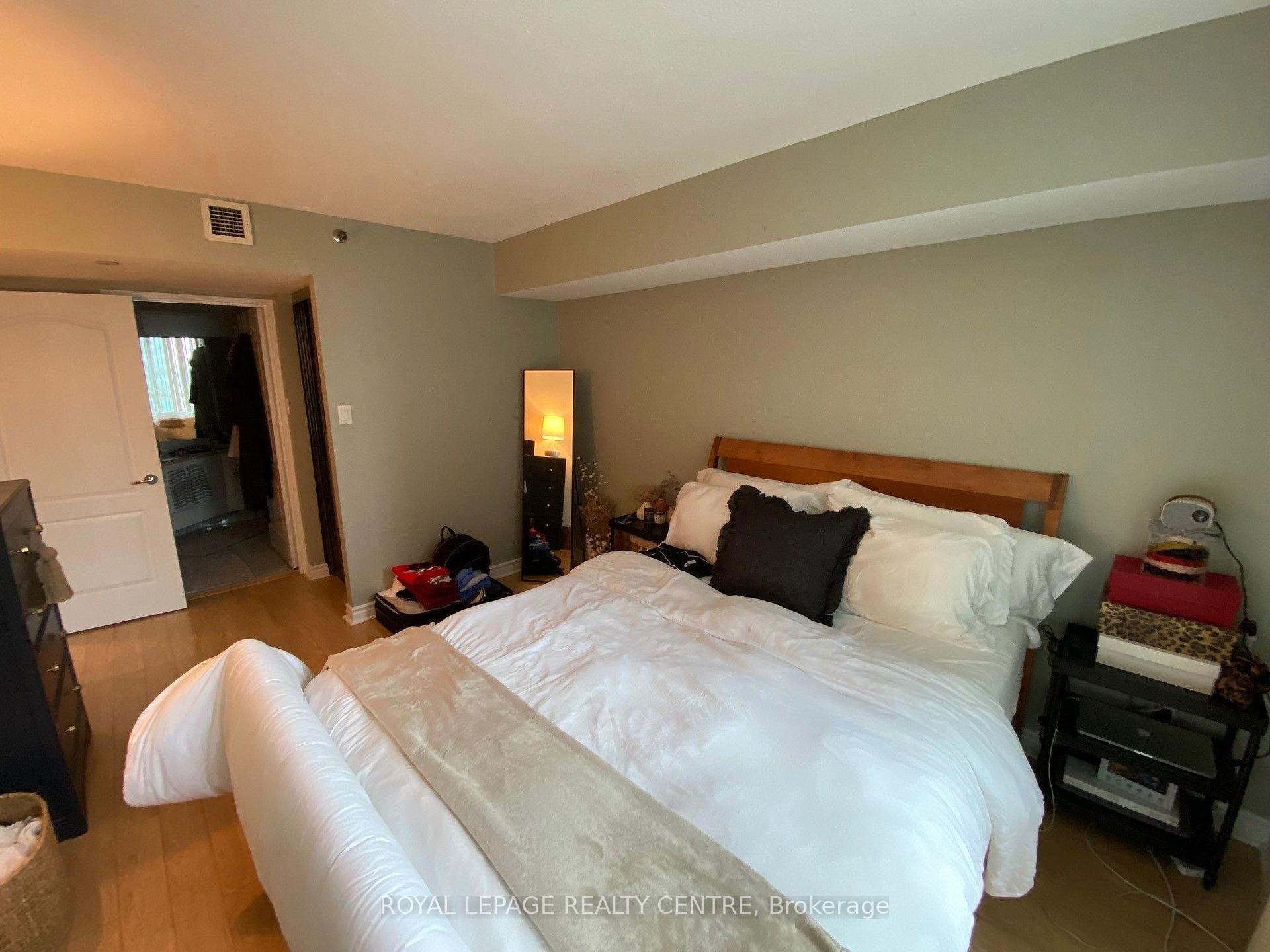 Photo 11 of Unit 2801, 38 Elm Street, Toronto, Bay Street Corridor — HOMEH