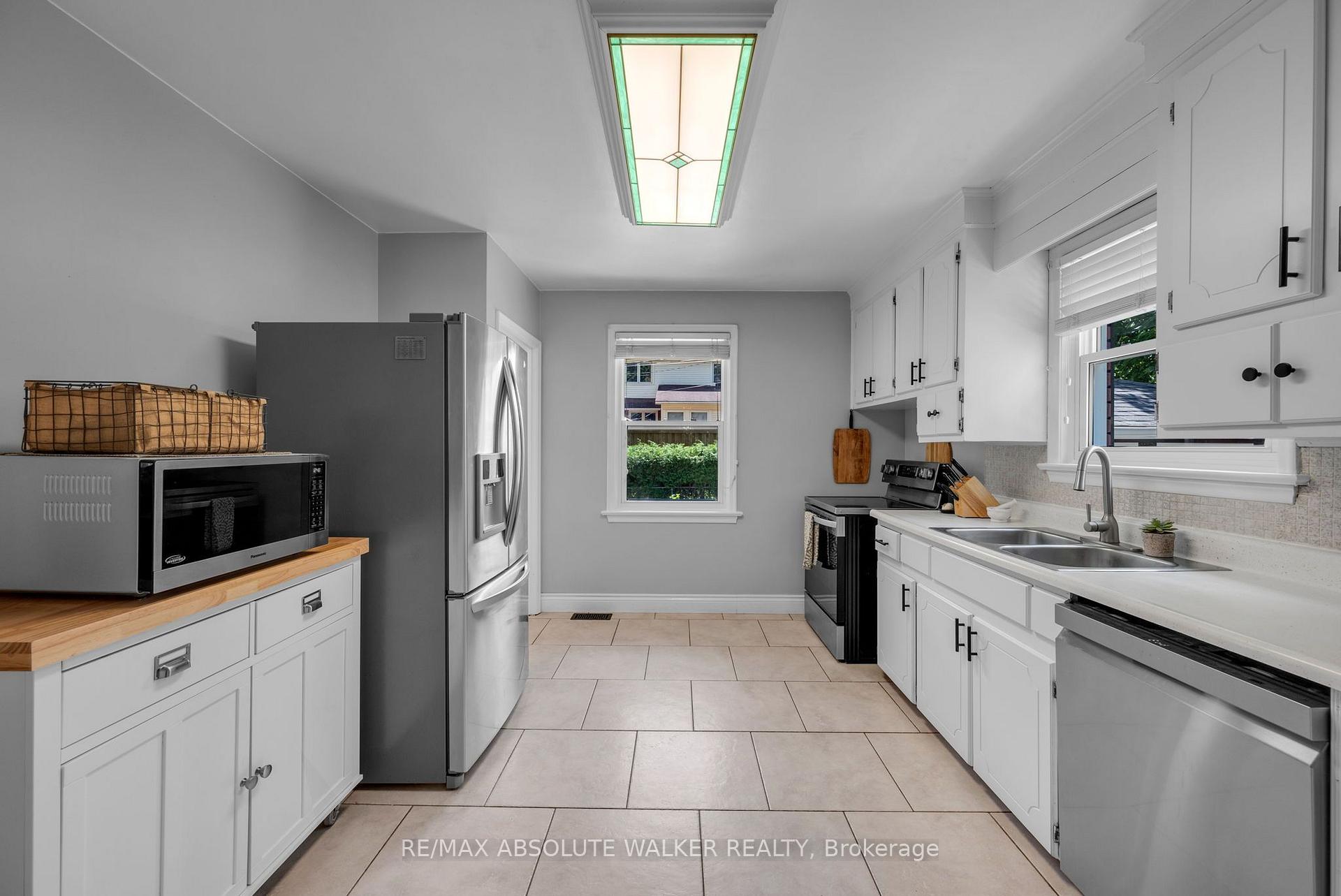 Photo 9 of 818 Colson Avenue, Ottawa, Elmvale Acres — HOMEH