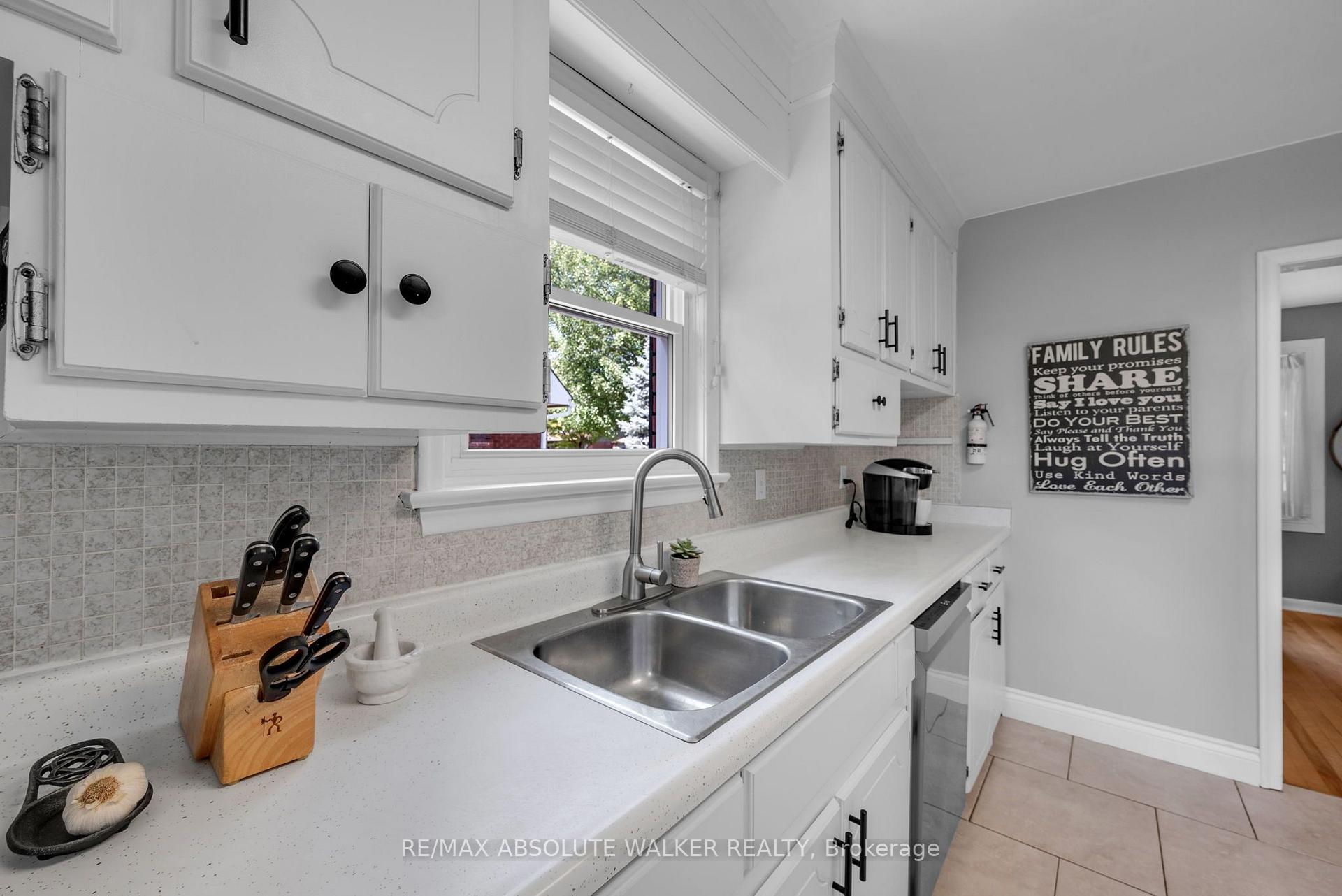 Photo 12 of 818 Colson Avenue, Ottawa, Elmvale Acres — HOMEH