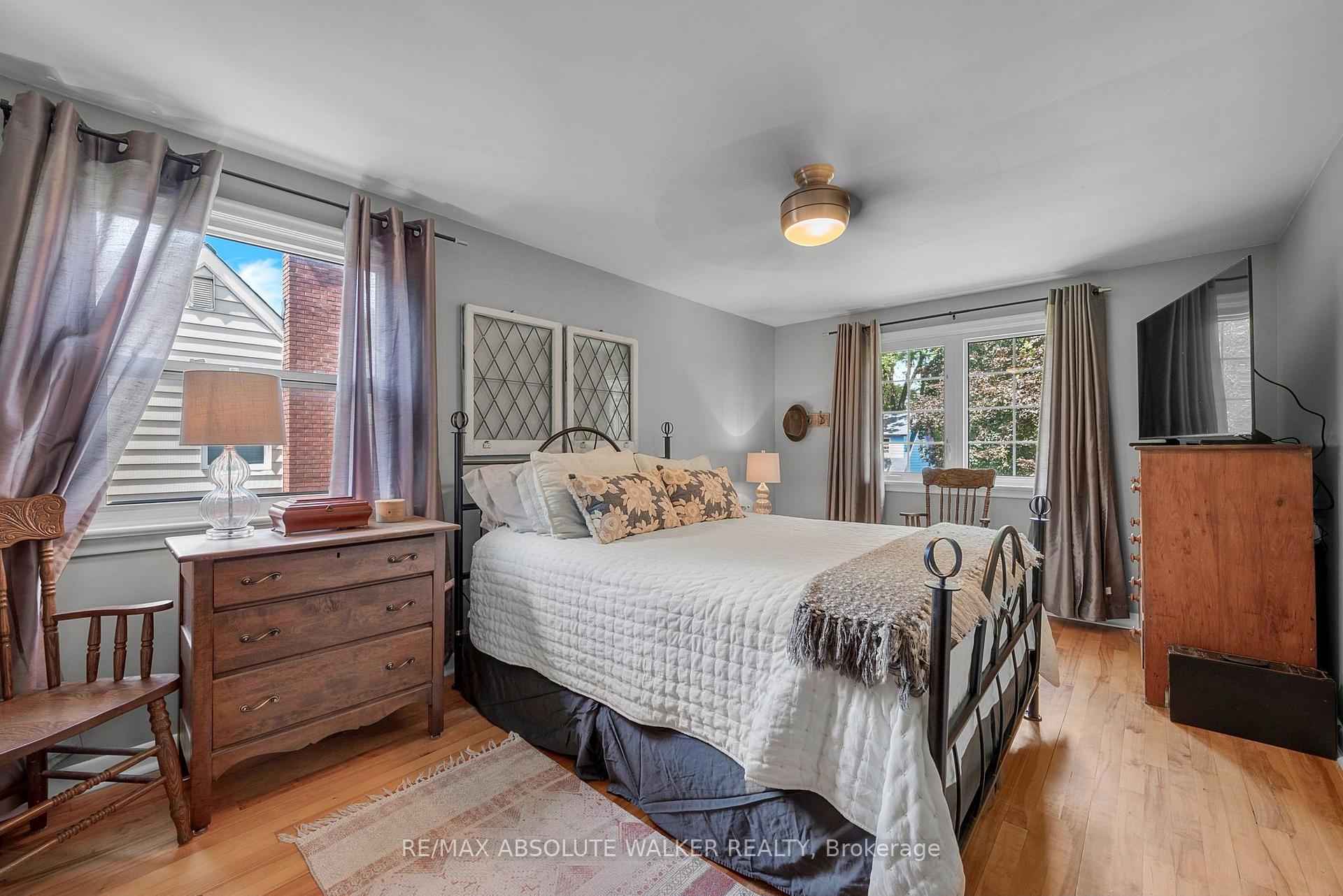 Photo 16 of 818 Colson Avenue, Ottawa, Elmvale Acres — HOMEH