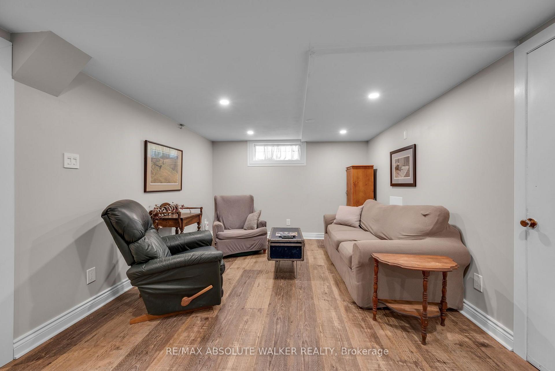 Photo 23 of 818 Colson Avenue, Ottawa, Elmvale Acres — HOMEH
