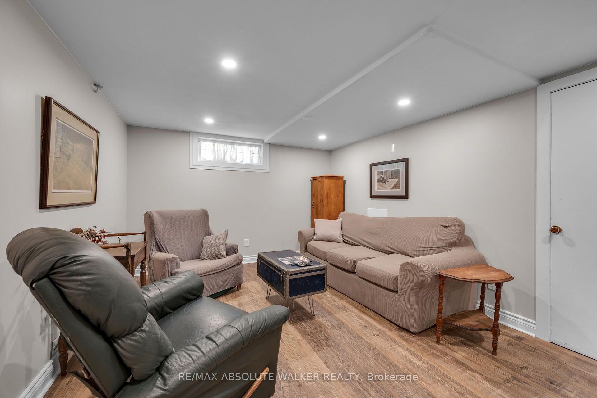 Photo 25 of 818 Colson Avenue, Ottawa, Elmvale Acres — HOMEH