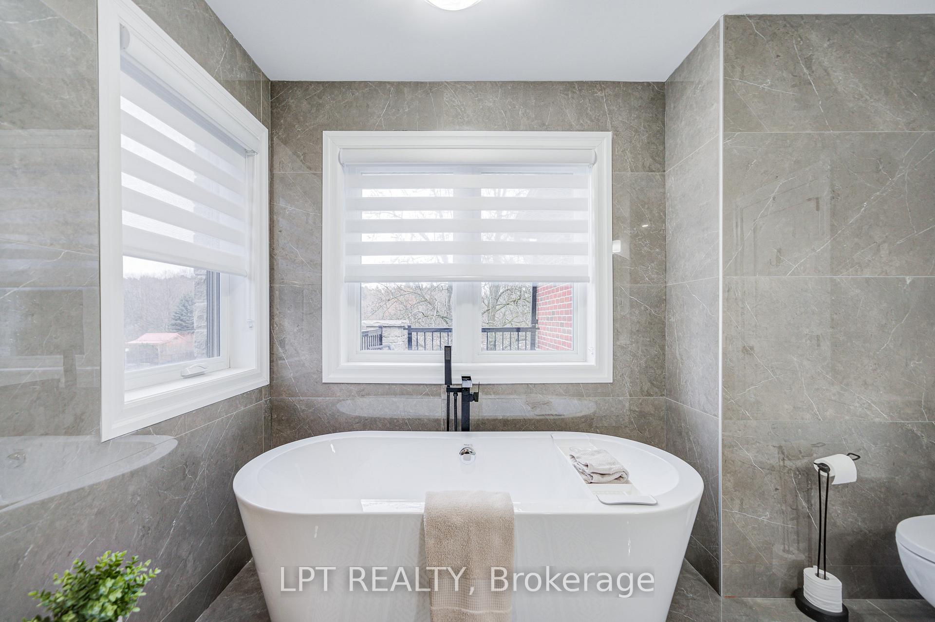 Photo 23 of 363 Rosebank Road, Pickering, Rosebank — HOMEH