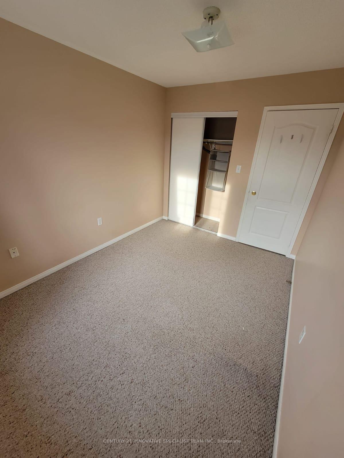 Photo 6 of 6100 Coxswain Crescent S, Mississauga, East Credit — HOMEH