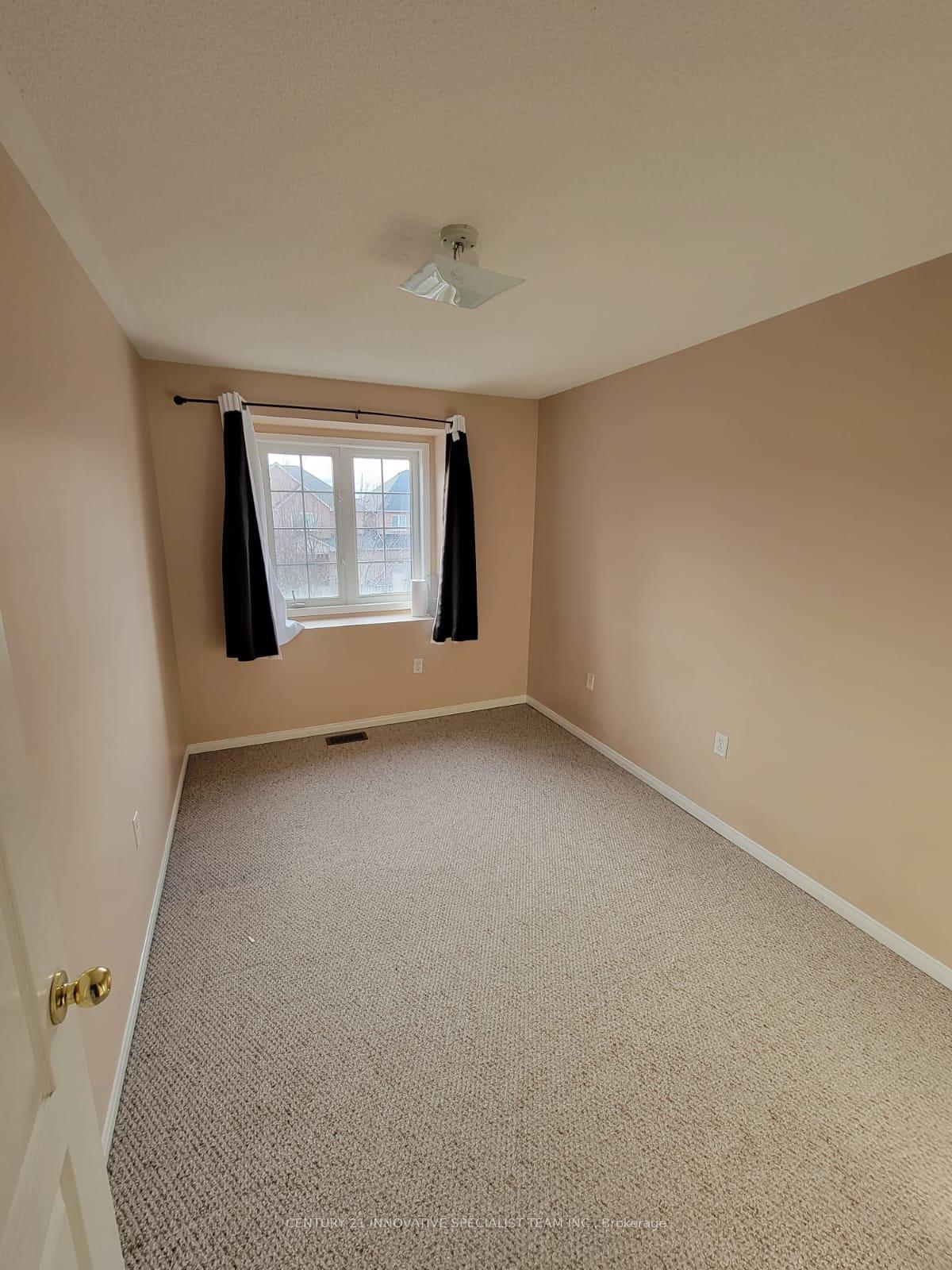 Photo 8 of 6100 Coxswain Crescent S, Mississauga, East Credit — HOMEH