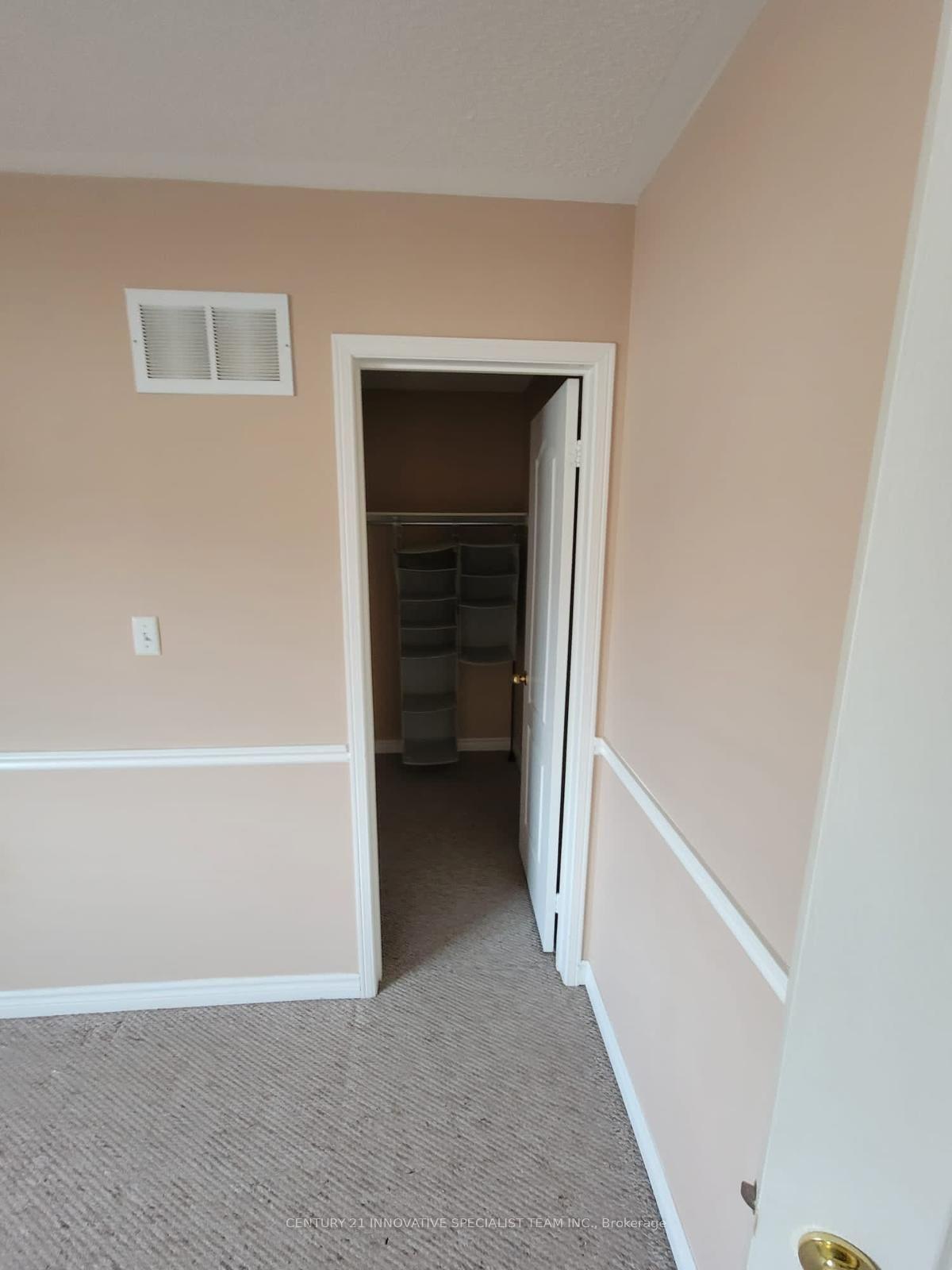 Photo 14 of 6100 Coxswain Crescent S, Mississauga, East Credit — HOMEH