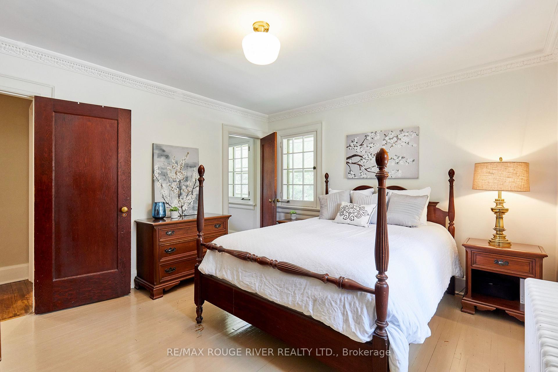 Photo 63 of 513 Centre Street S, Whitby, Downtown Whitby — HOMEH