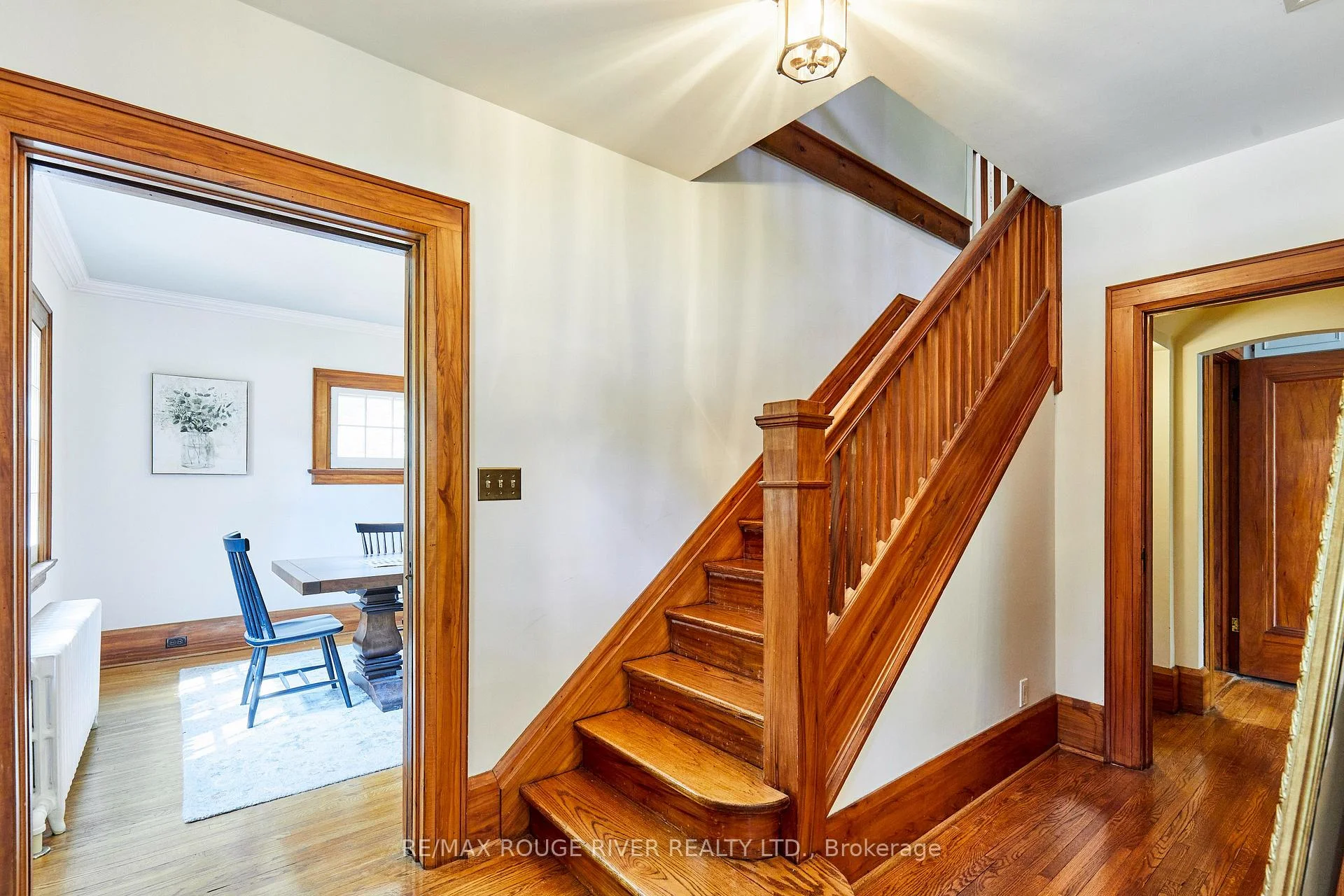 Photo 52 of 513 Centre Street S, Whitby, Downtown Whitby — HOMEH