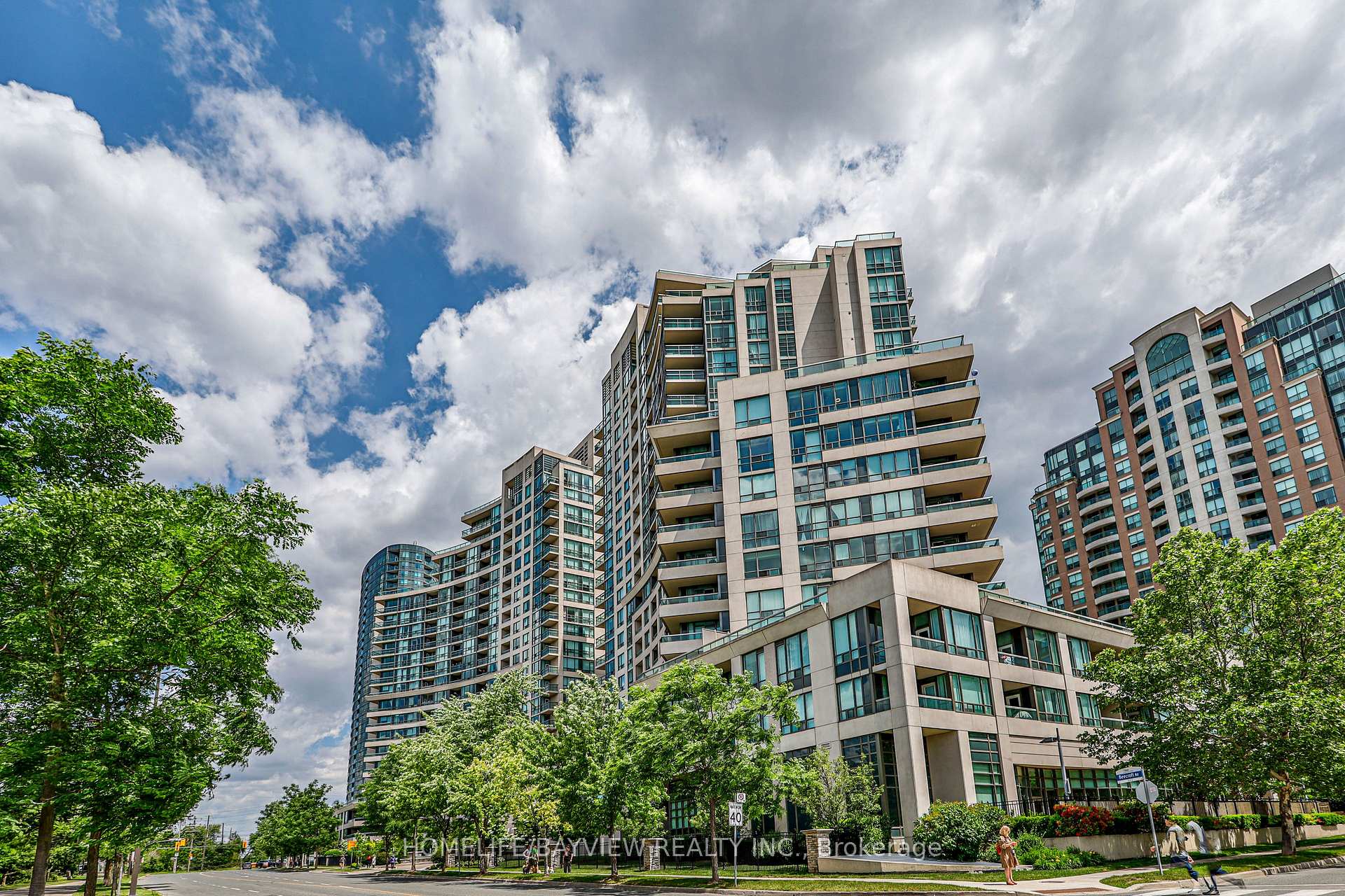 Photo 3 of Unit LPH08, 503 Beecroft Road, North York, Willowdale West — HOMEH