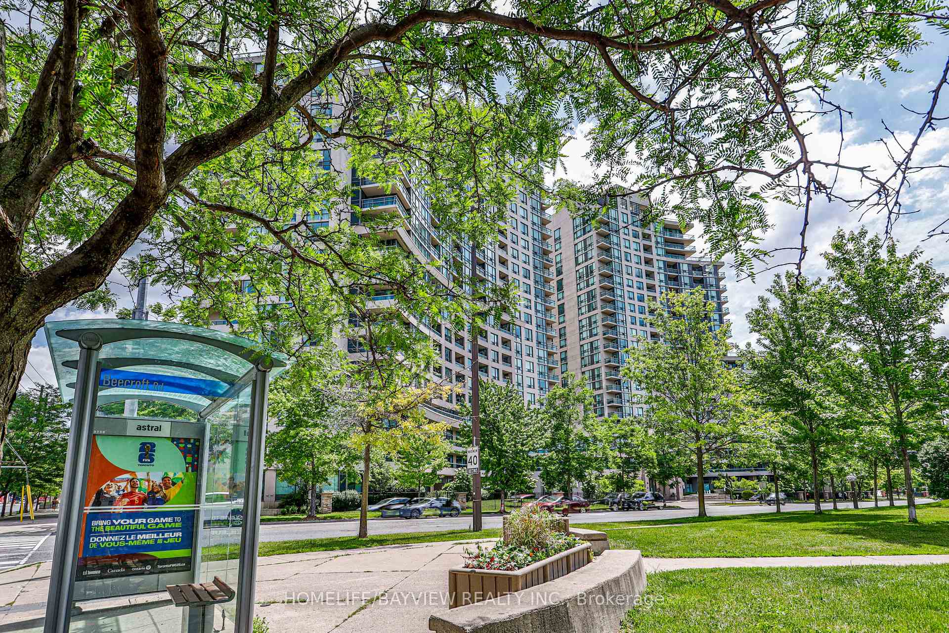 Photo 6 of Unit LPH08, 503 Beecroft Road, North York, Willowdale West — HOMEH