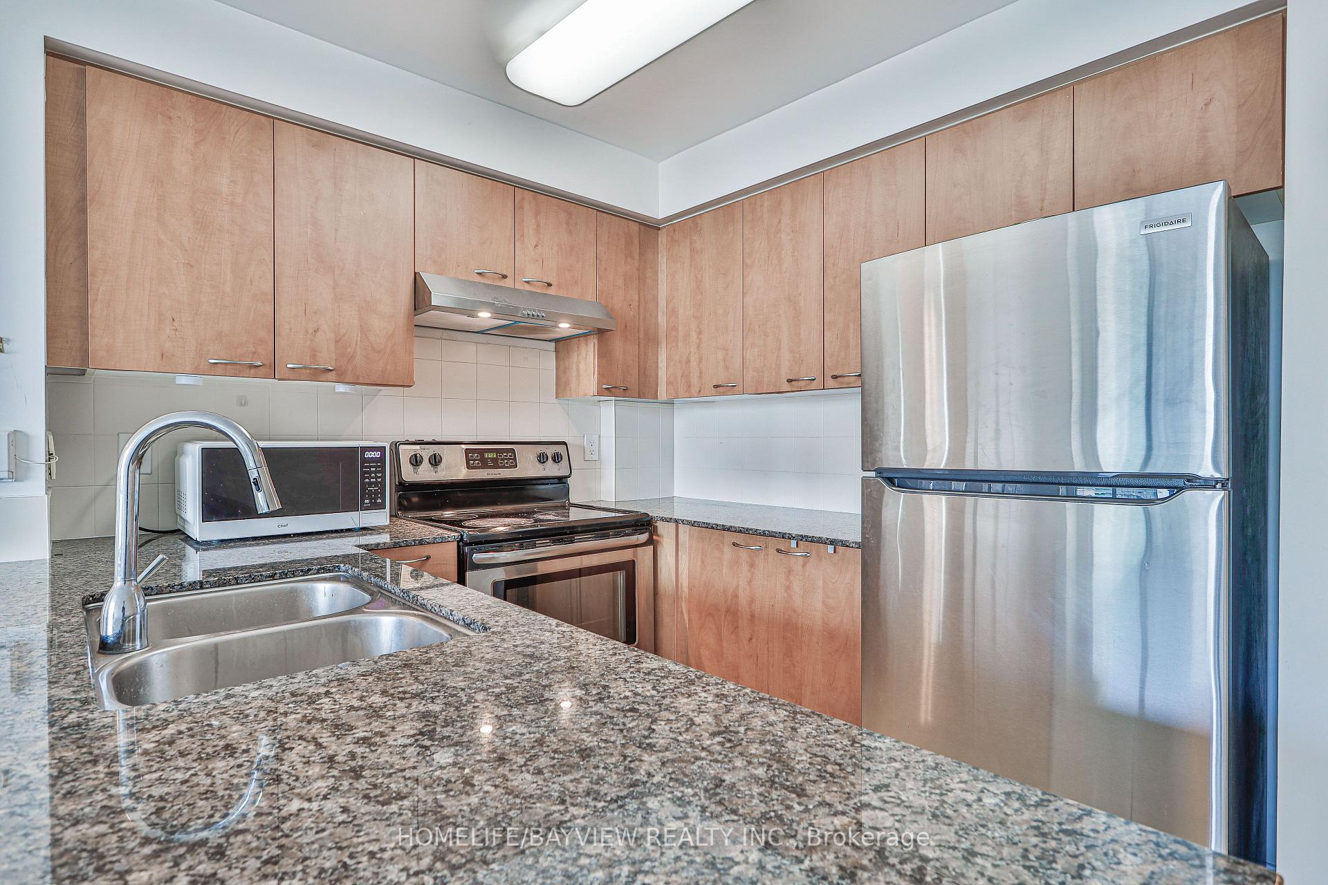 Photo 10 of Unit LPH08, 503 Beecroft Road, North York, Willowdale West — HOMEH