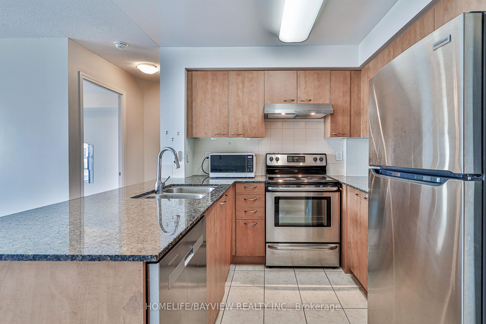 Photo 11 of Unit LPH08, 503 Beecroft Road, North York, Willowdale West — HOMEH