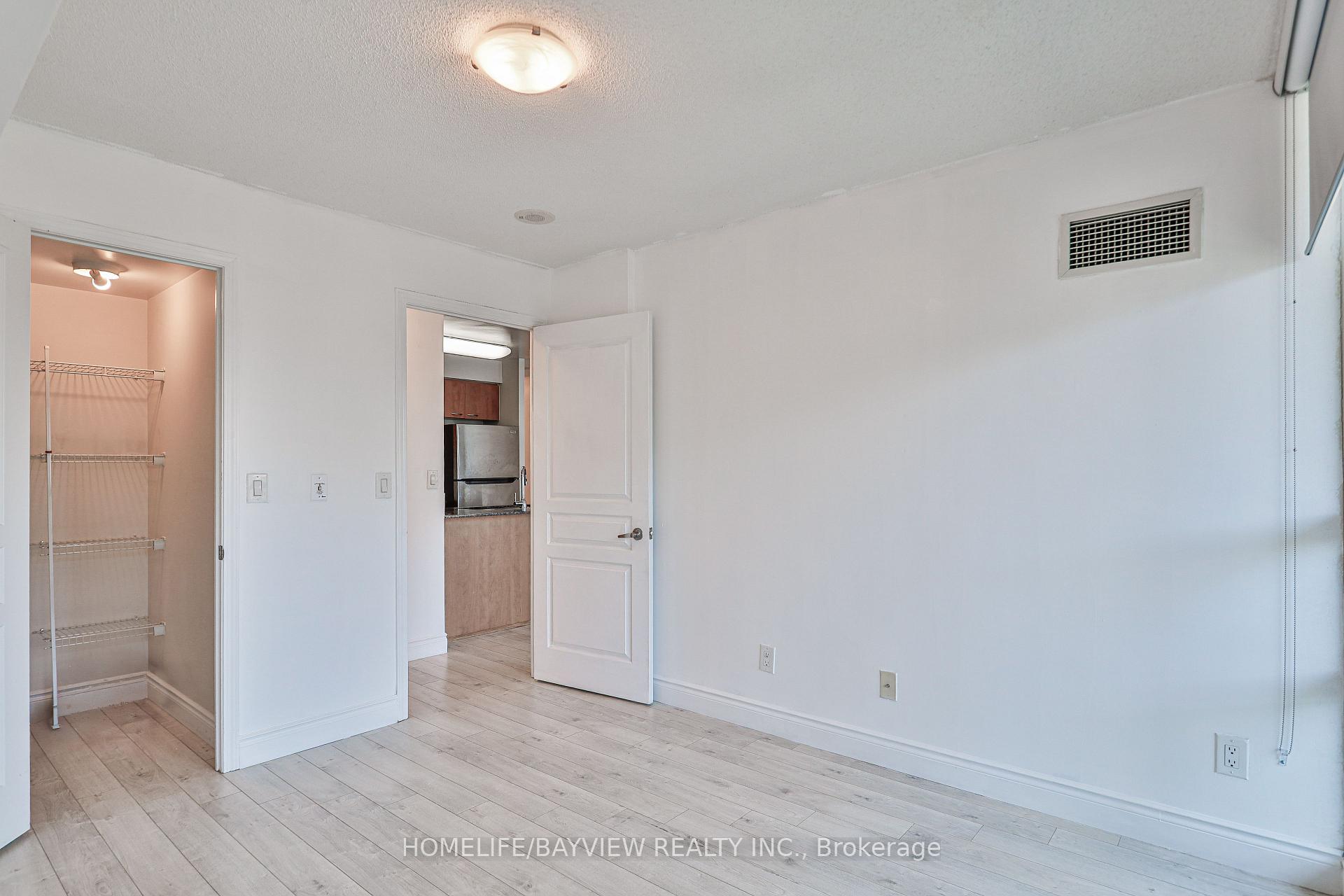 Photo 23 of Unit LPH08, 503 Beecroft Road, North York, Willowdale West — HOMEH