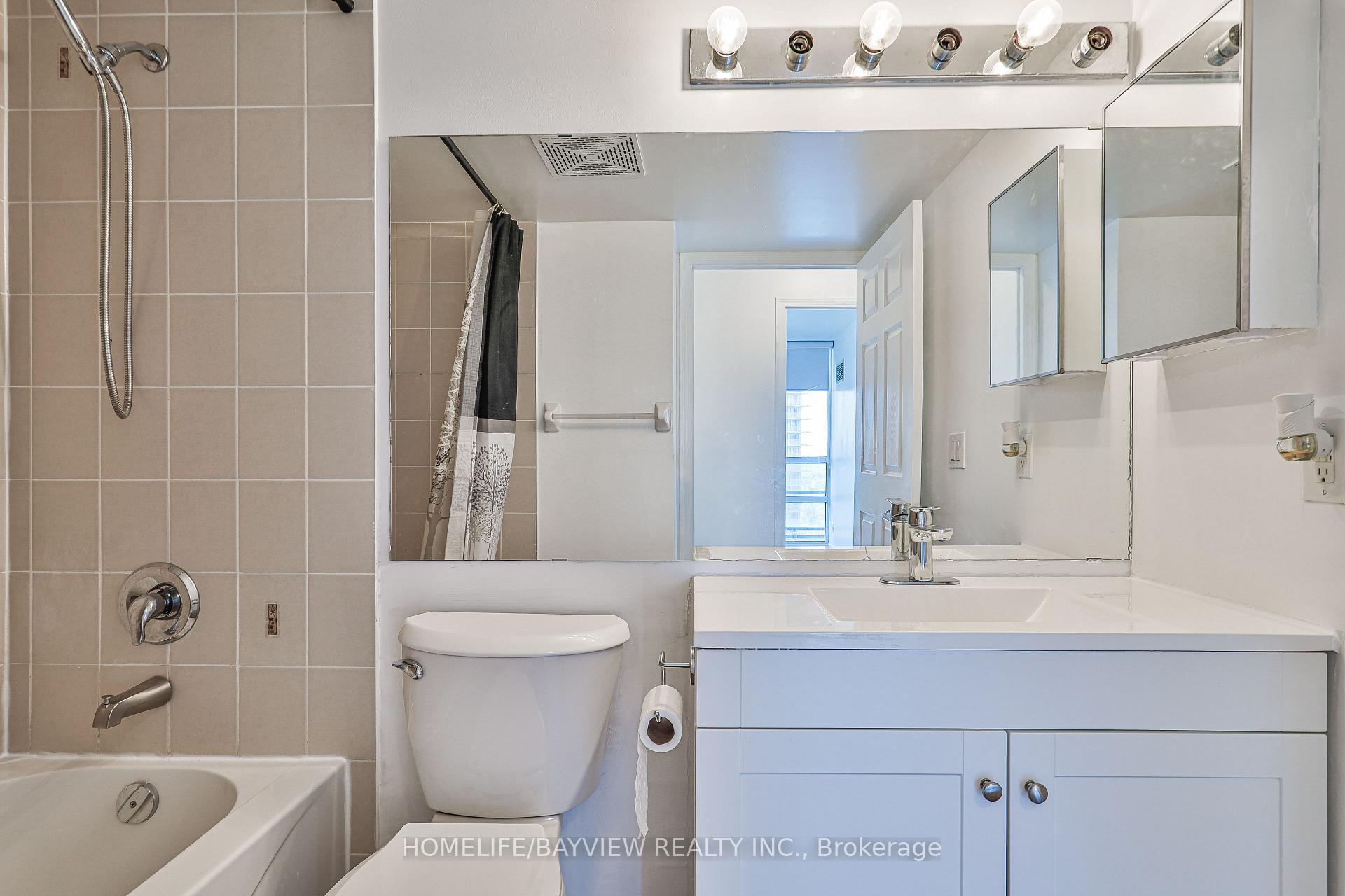 Photo 29 of Unit LPH08, 503 Beecroft Road, North York, Willowdale West — HOMEH