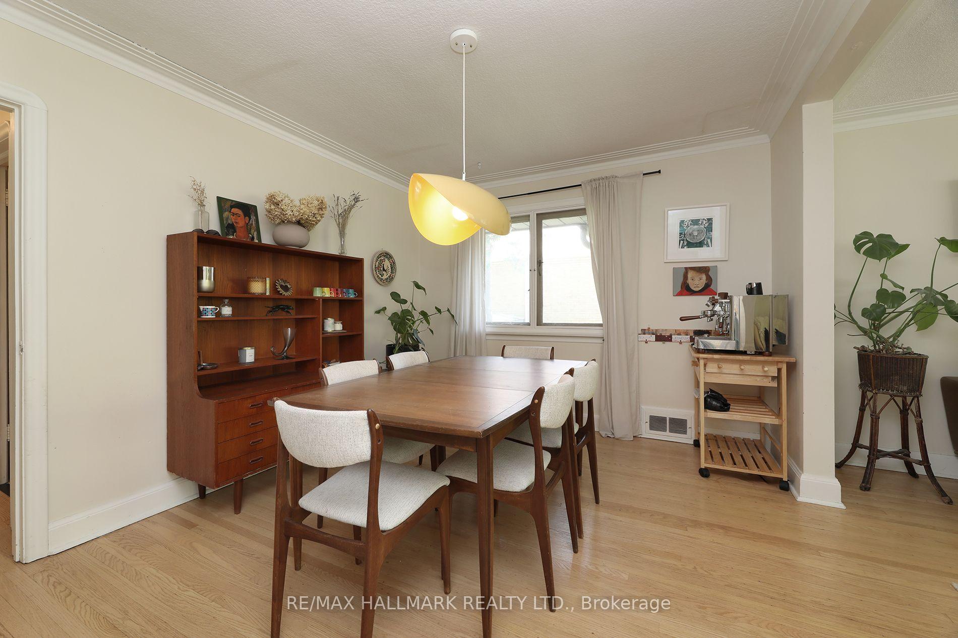 Photo 9 of 33 Stag Hill Drive, Toronto, O'Connor-Parkview — HOMEH