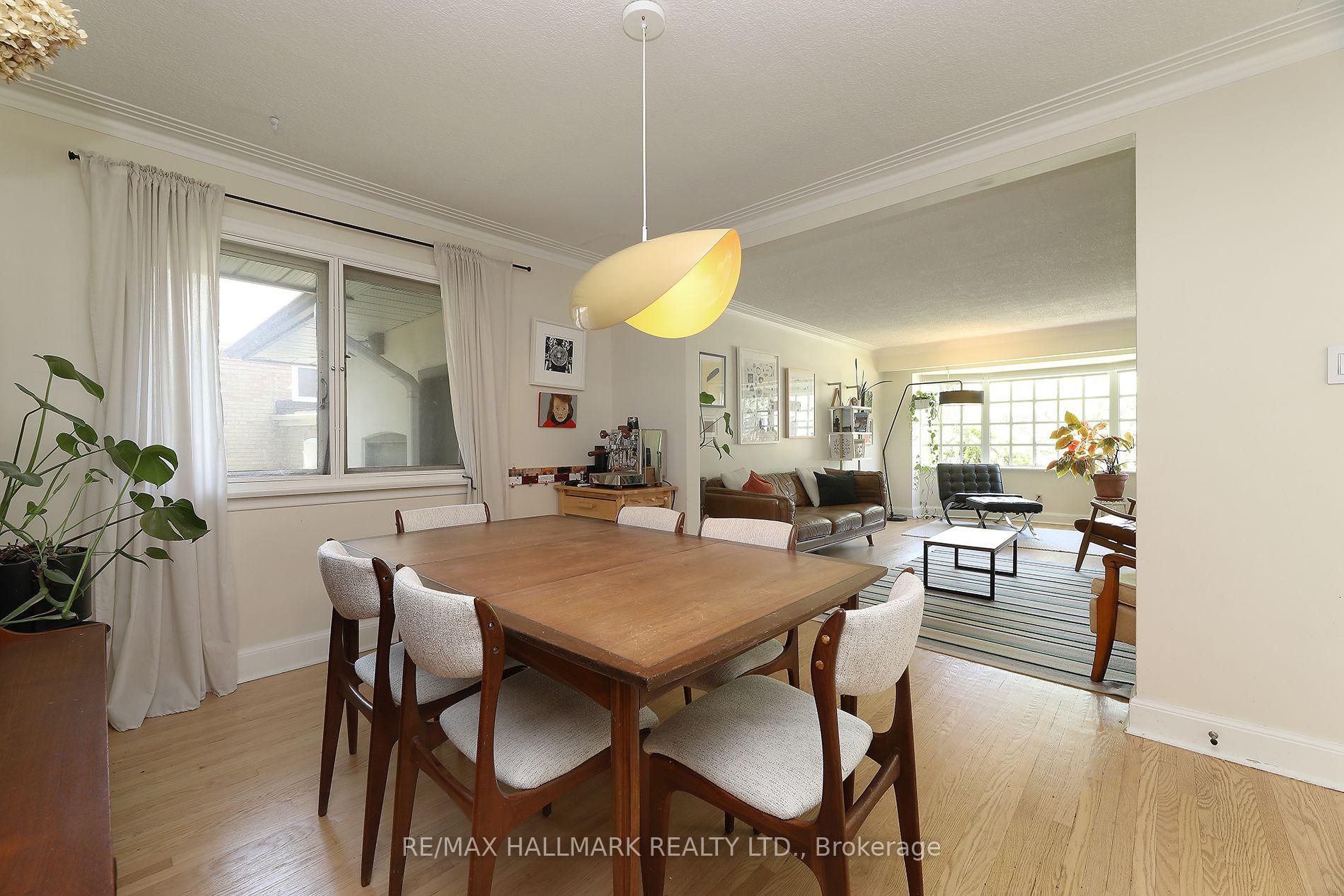 Photo 10 of 33 Stag Hill Drive, Toronto, O'Connor-Parkview — HOMEH