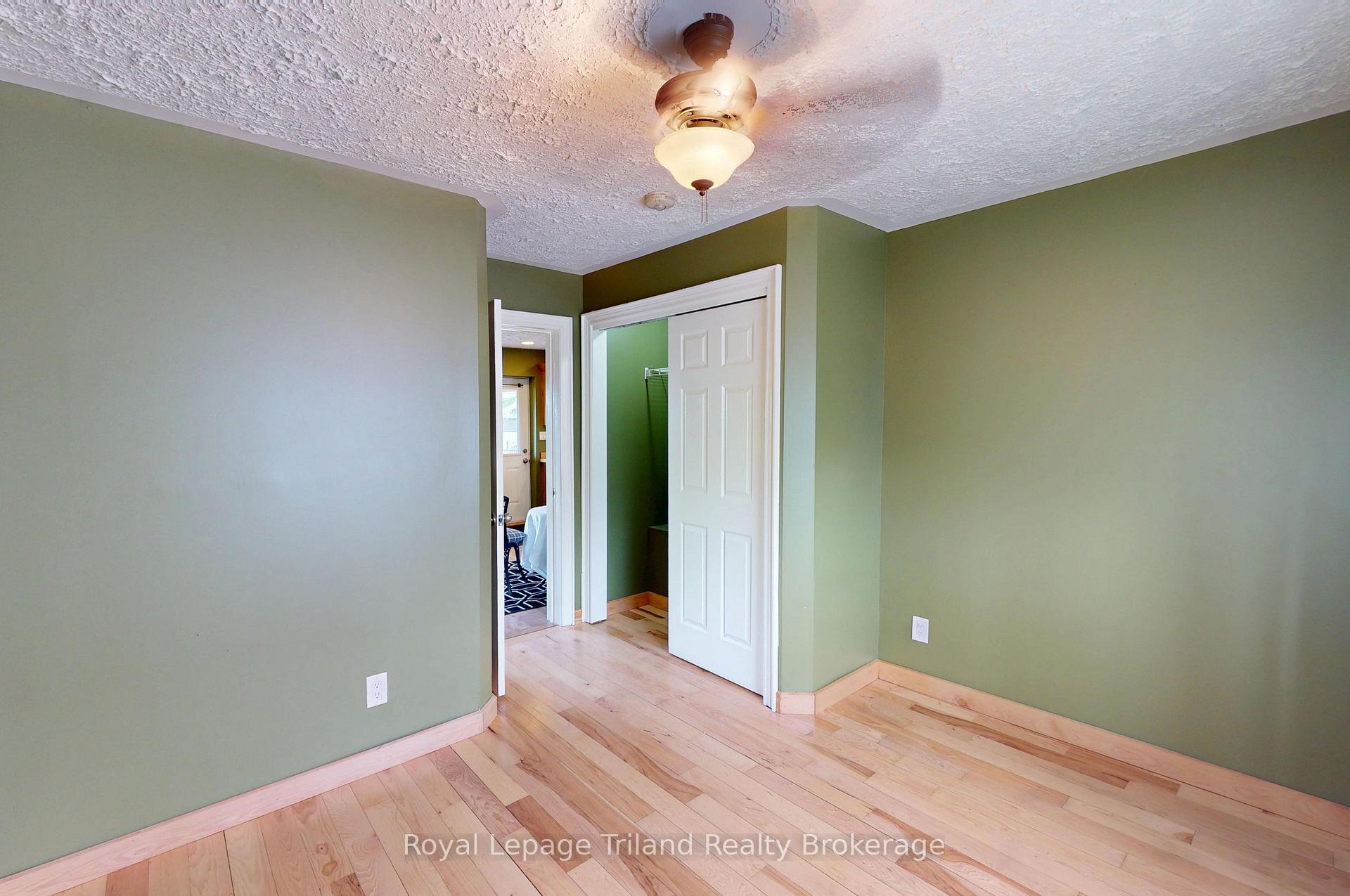 Photo 7 of 16 Broadway Street, Woodstock, Woodstock - South — HOMEH