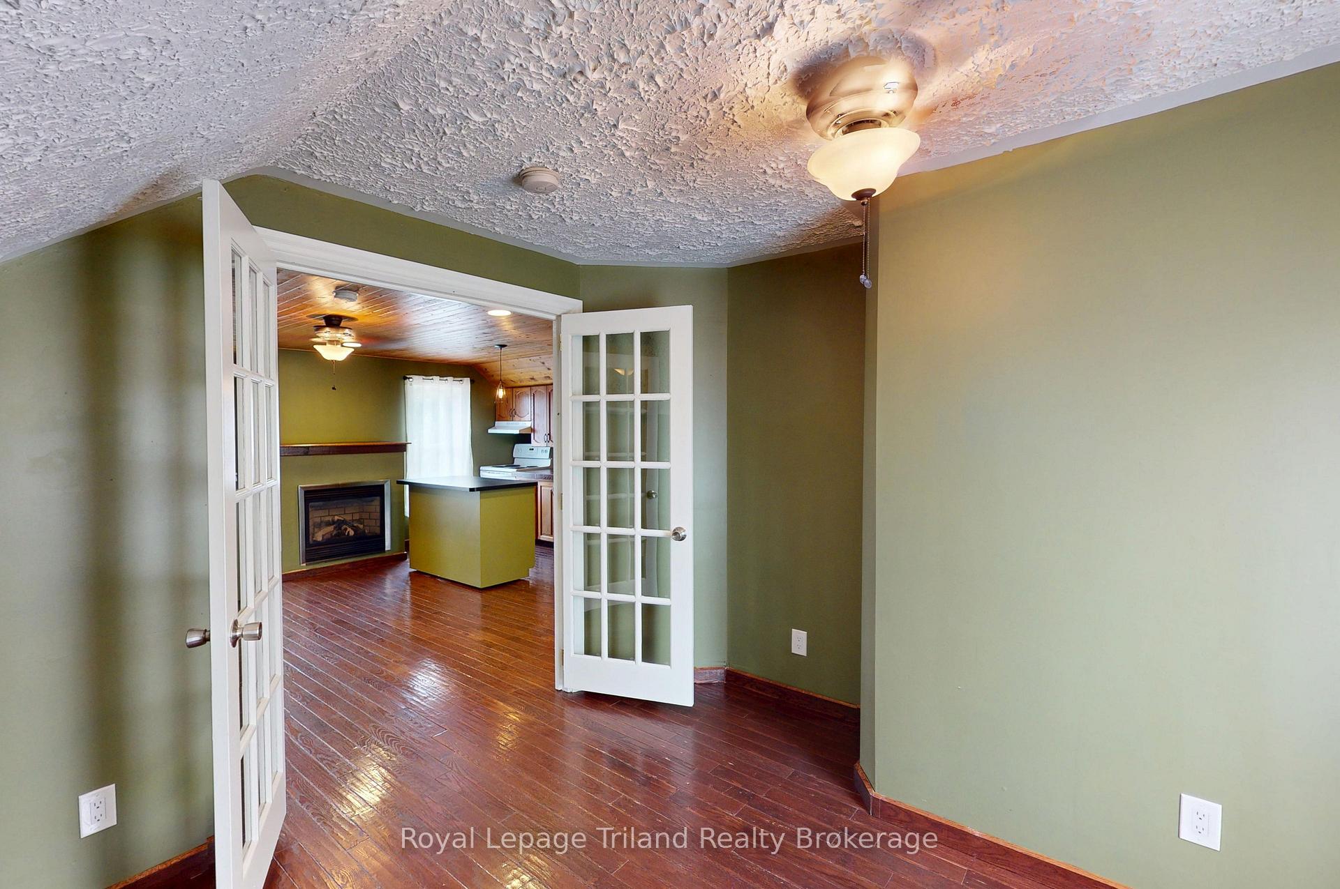 Photo 14 of 16 Broadway Street, Woodstock, Woodstock - South — HOMEH