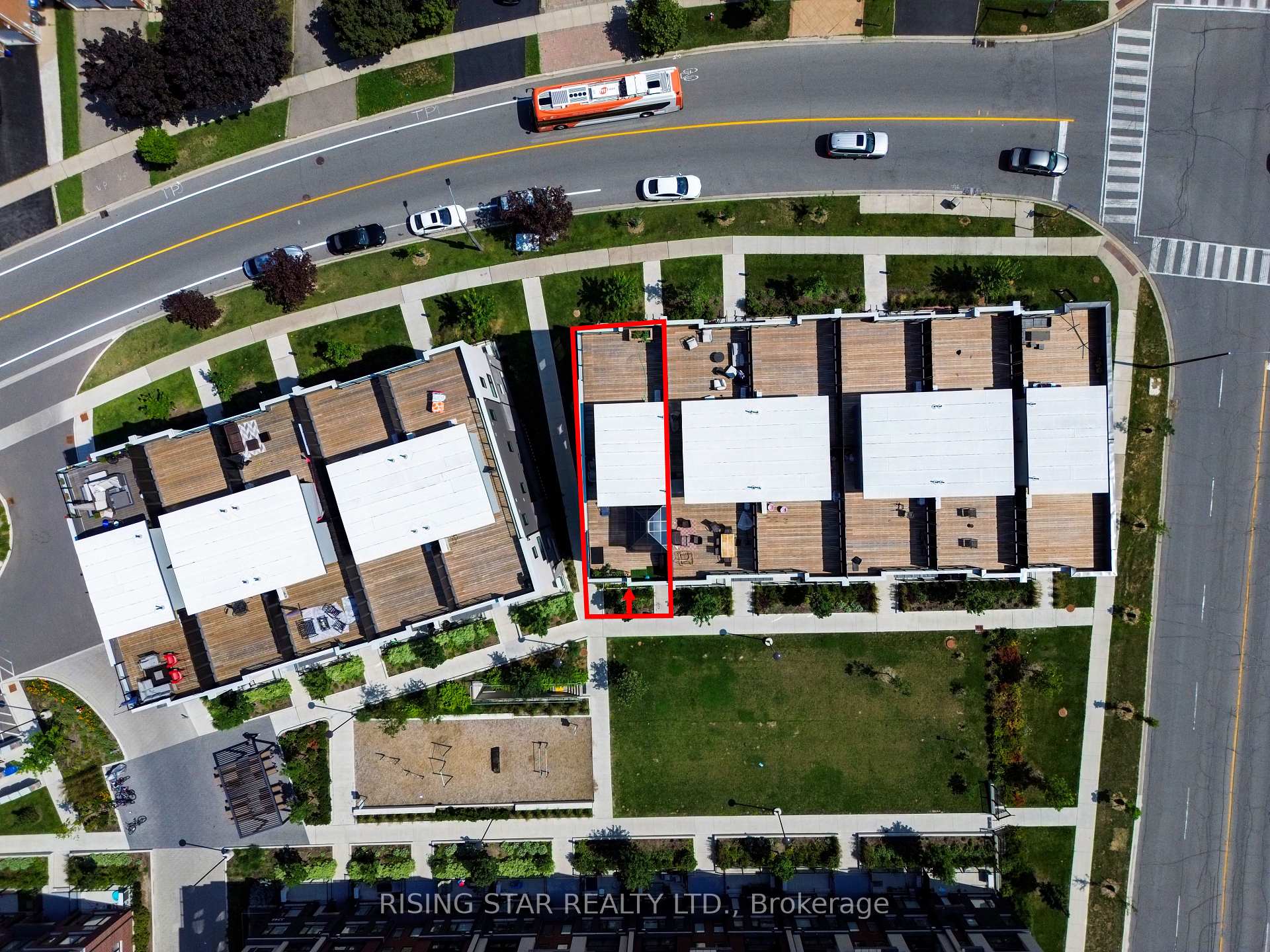 Photo 5 of Unit 12, 3538 Colonial Drive, Mississauga, Erin Mills — HOMEH