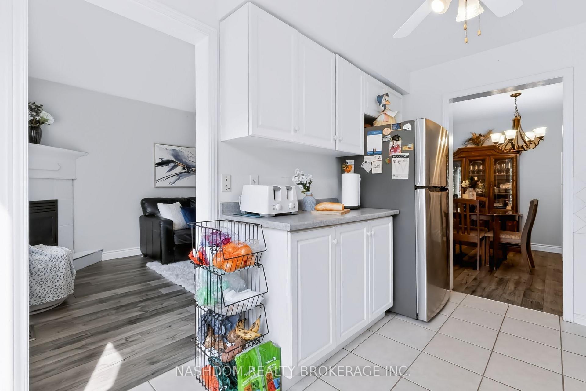 Photo 8 of Unit 14, 1283 Blanshard Drive, Burlington, Tansley — HOMEH