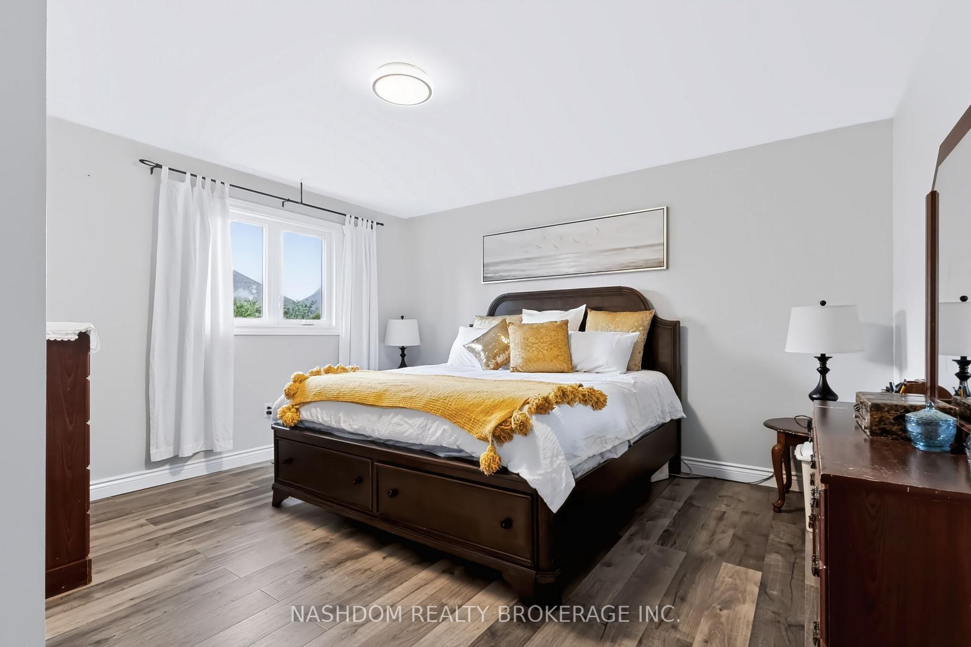 Photo 21 of Unit 14, 1283 Blanshard Drive, Burlington, Tansley — HOMEH