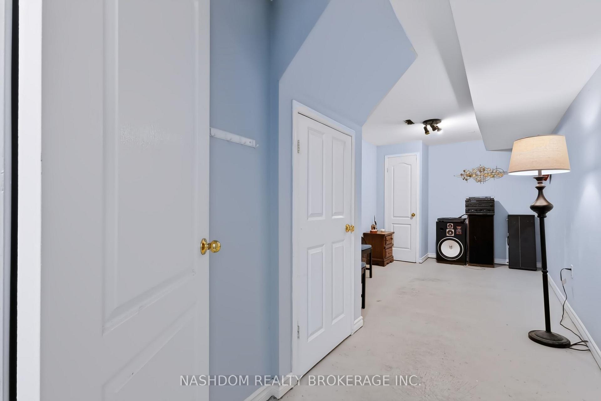 Photo 33 of Unit 14, 1283 Blanshard Drive, Burlington, Tansley — HOMEH