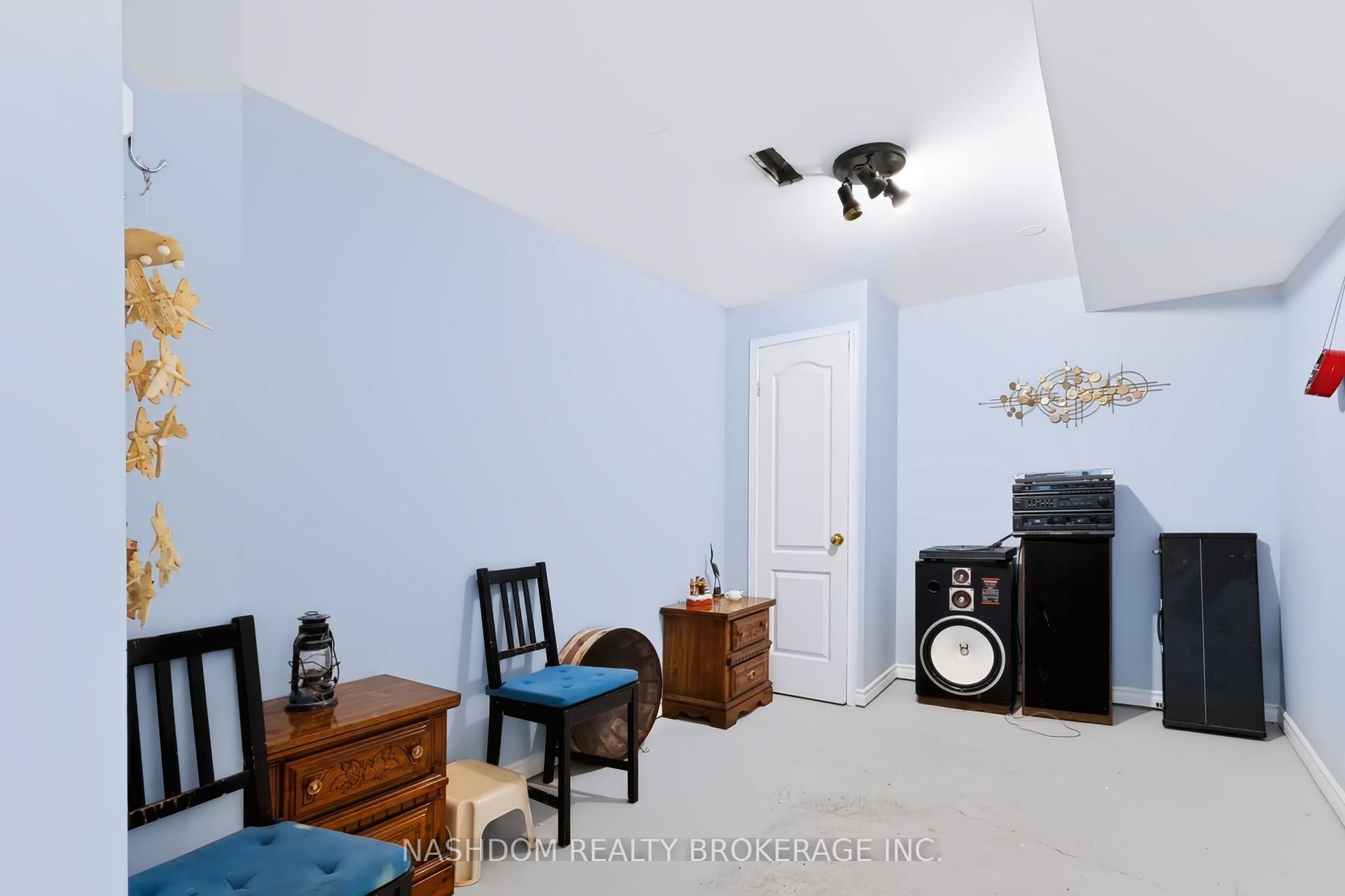 Photo 34 of Unit 14, 1283 Blanshard Drive, Burlington, Tansley — HOMEH