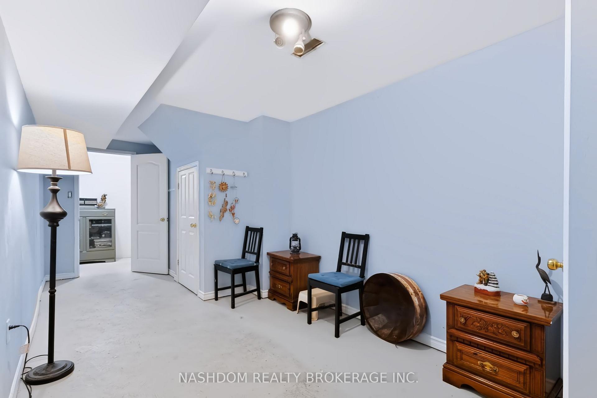 Photo 35 of Unit 14, 1283 Blanshard Drive, Burlington, Tansley — HOMEH
